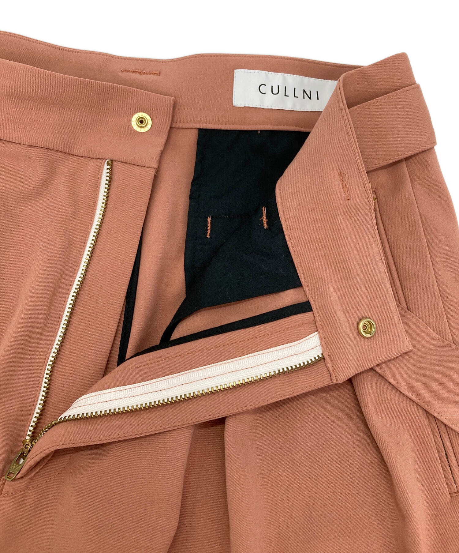 本日まで　CULLNI ベルト付きタックパンツ　サイズ2 中古・古着通販】CULLNI (クルニ) ベルト2タックパンツ ピンク サイズ