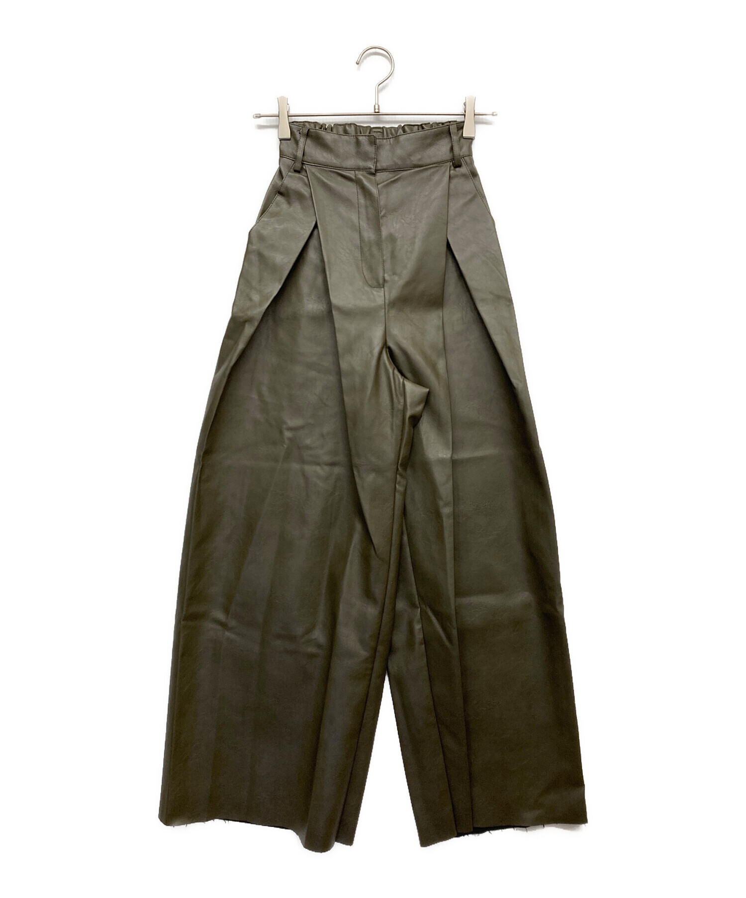 中古・古着通販】CLANE (クラネ) WIDE TUCK LEATHER PANTS オリーブ  