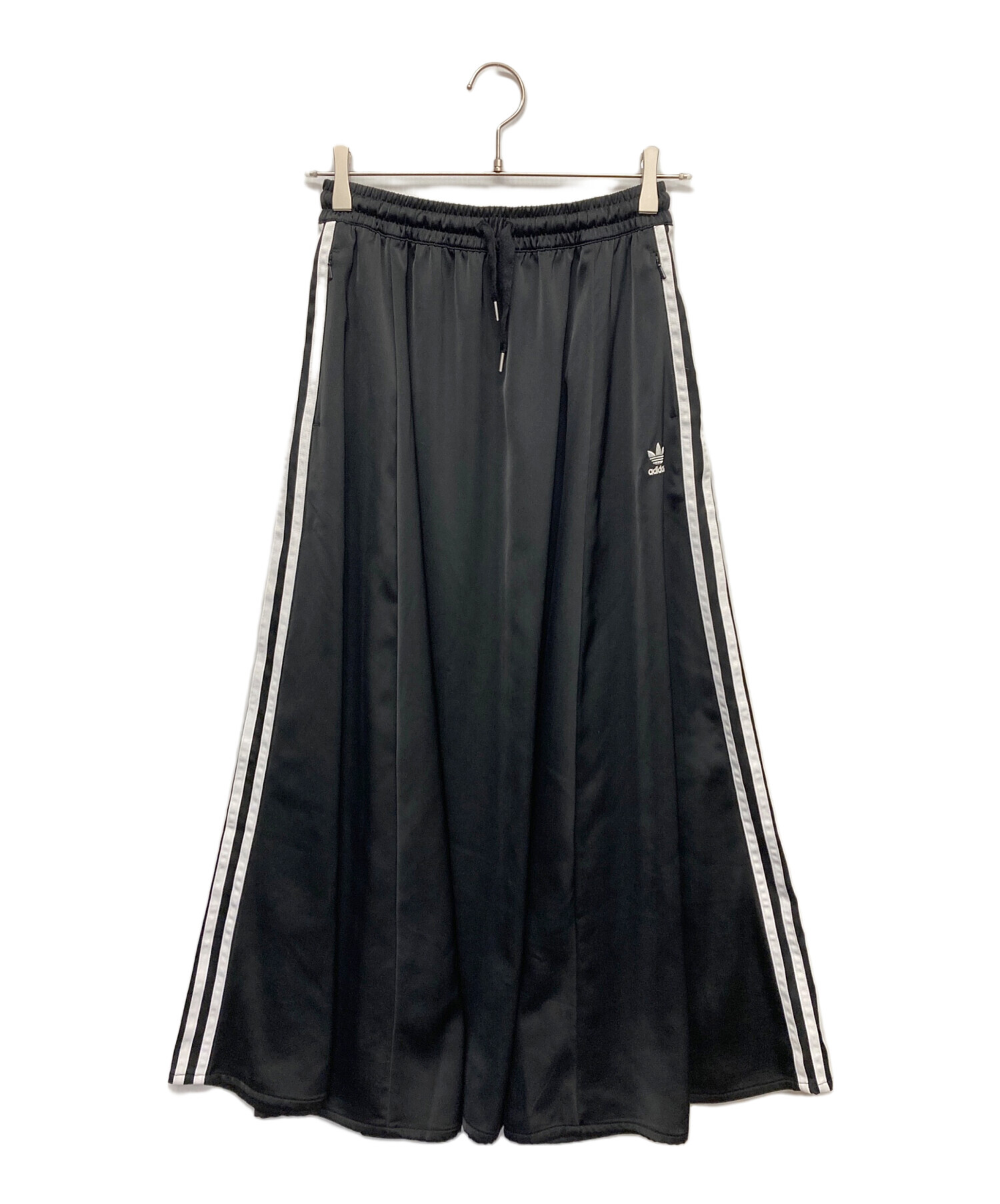 中古・古着通販】adidas (アディダス) ロングサテンスカート ブラック