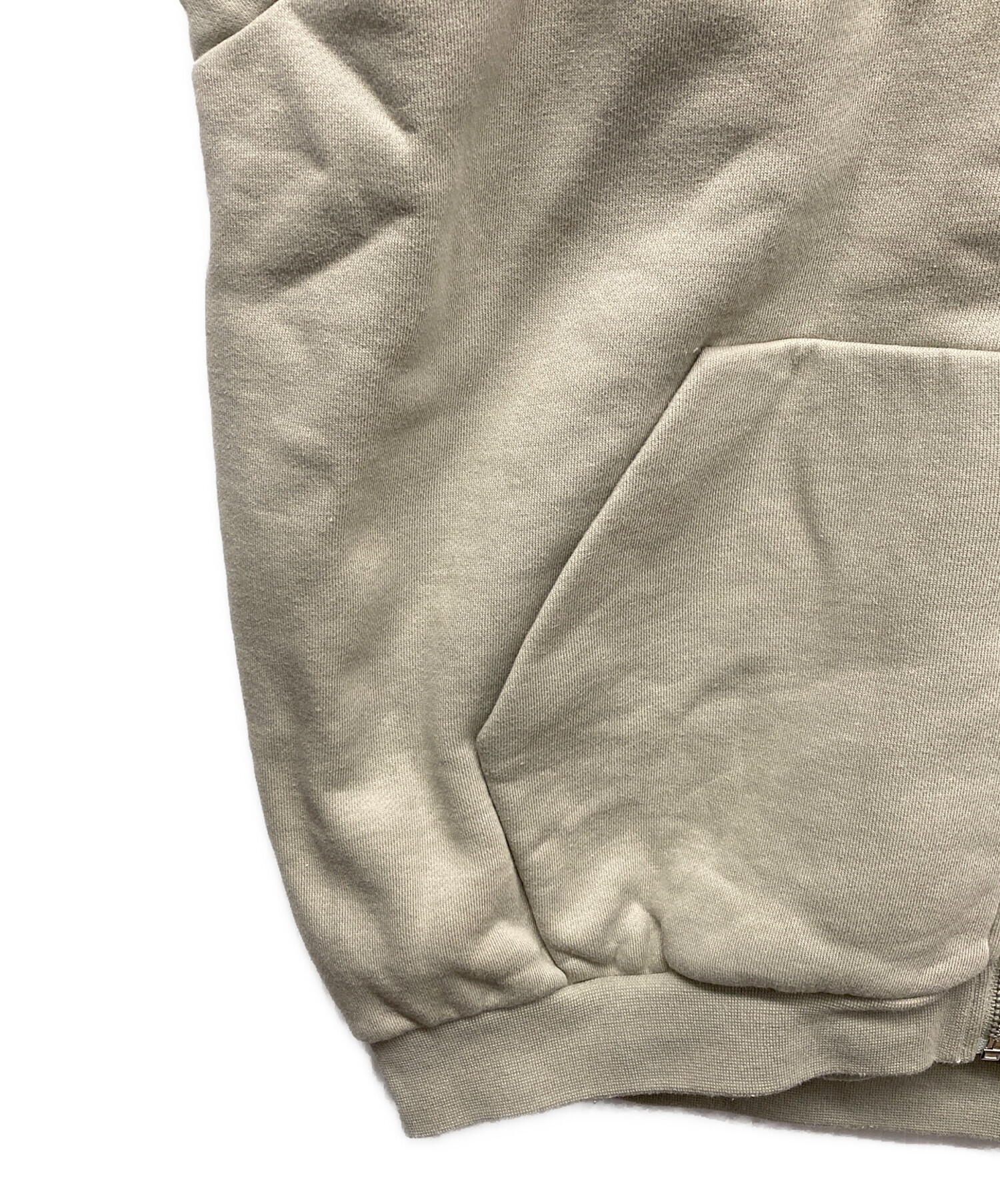 中古・古着通販】stussy (ステューシー) ジップパーカー ベージュ 中古・古着通販】stussy (ステューシー) ジップパーカー ベージュ