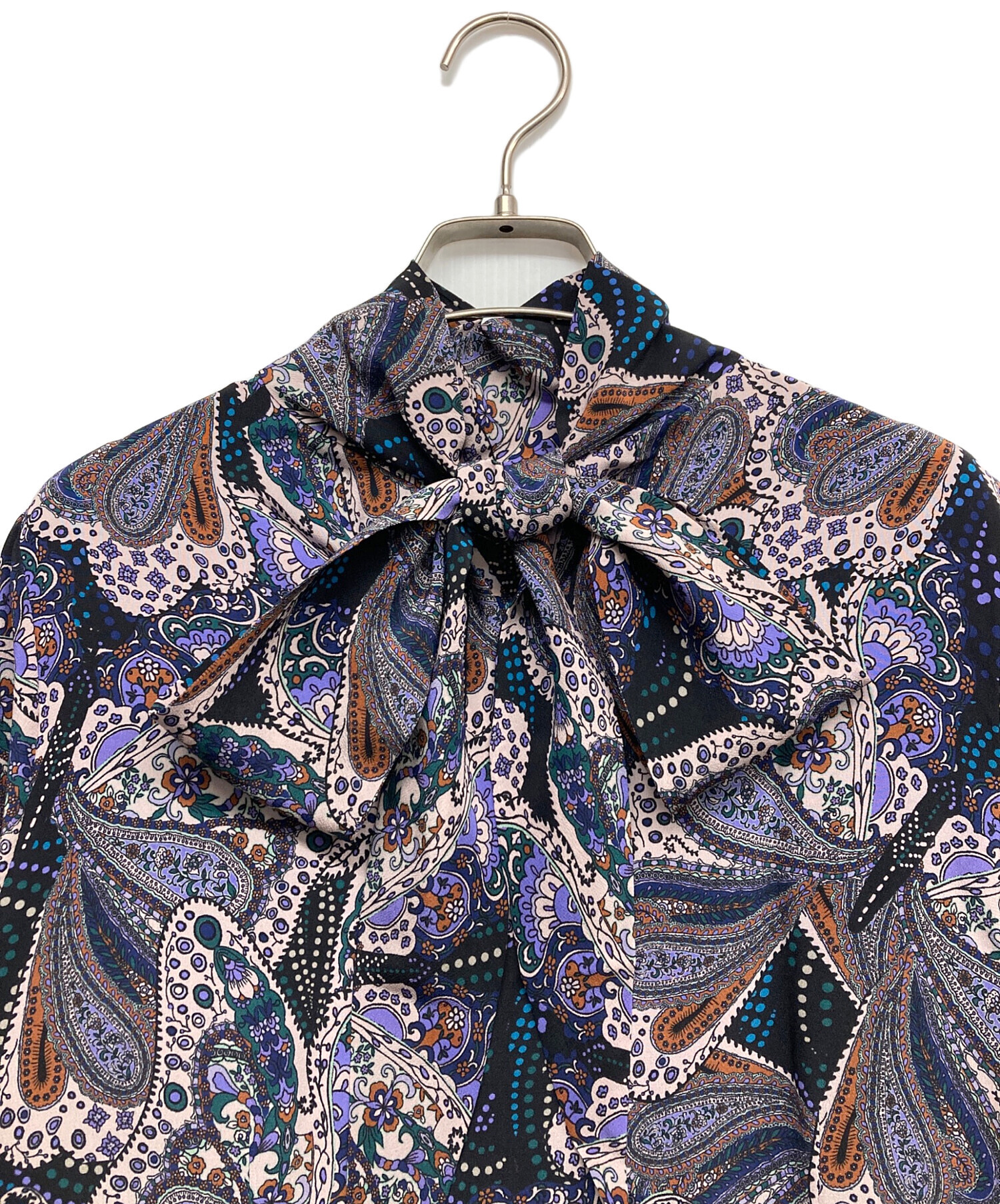 エトロ　ワンピース　総柄　42 ETRO エトロ レディース Vネックワンピース 総柄 サイズ42 人気商品