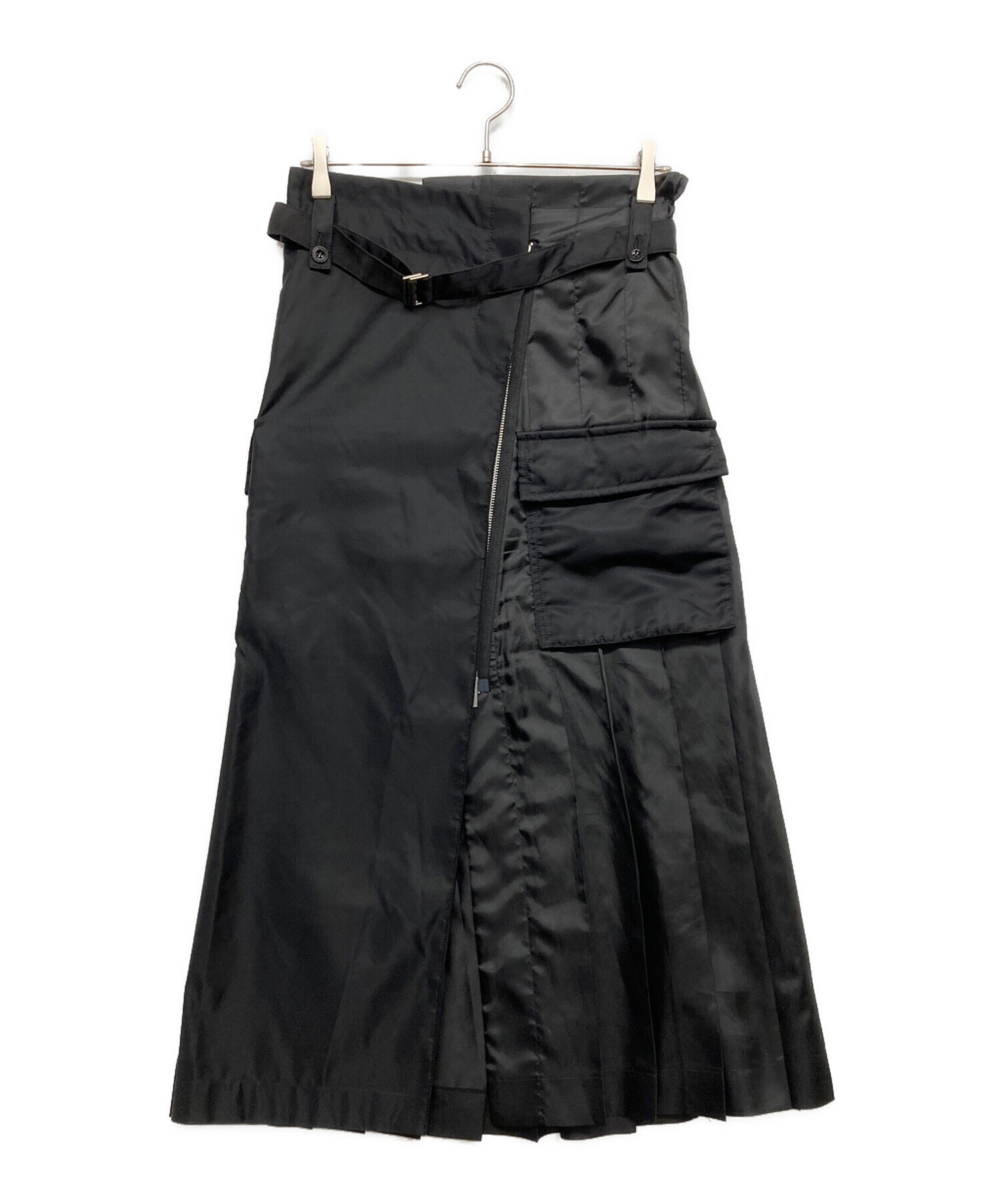 サカイのブラックスカート 中古・古着通販】sacai (サカイ) ナイロンツイルスカート プリーツ