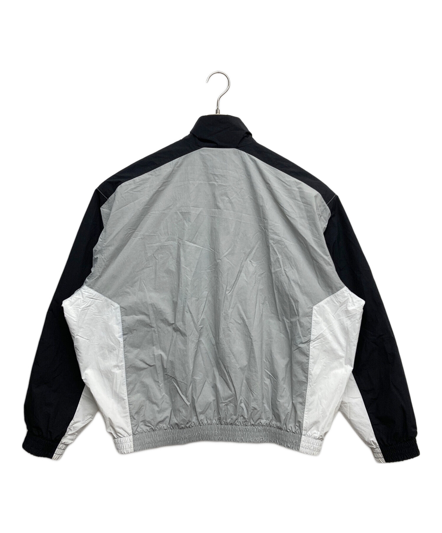 中古・古着通販】NIKE (ナイキ) ナイロンジャケット グレー サイズ:L 