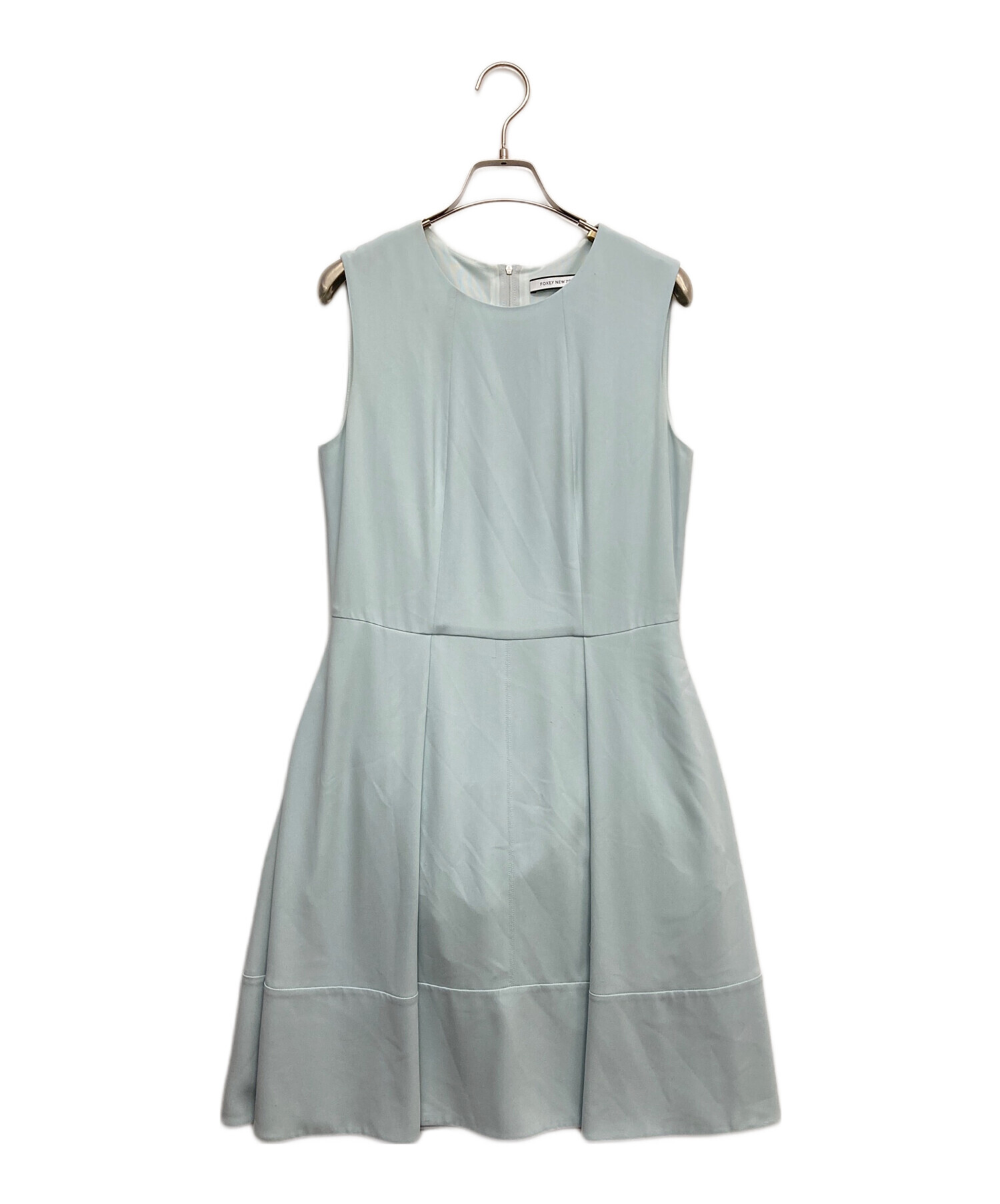 FOXEY_NEWYORK (フォクシーニューヨーク) ノースリーブワンピース グレー サイズ:38 ワンピース 中古・古着通販】FOXEY NEWYORK (フォクシーニューヨーク