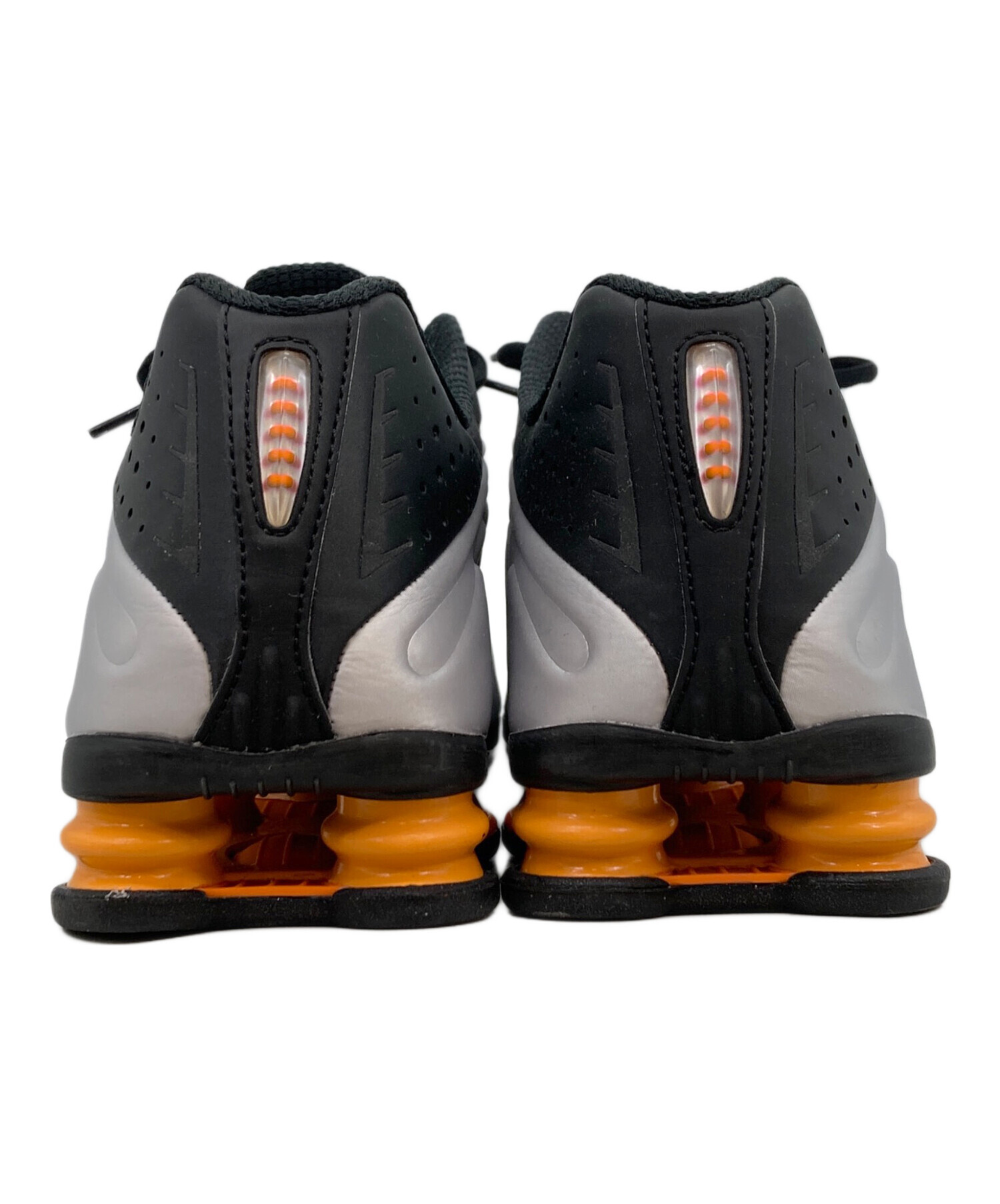 Nike shox R4 シルバー/ブラック/オレンジ 中古・古着通販NIKE (ナイキ 