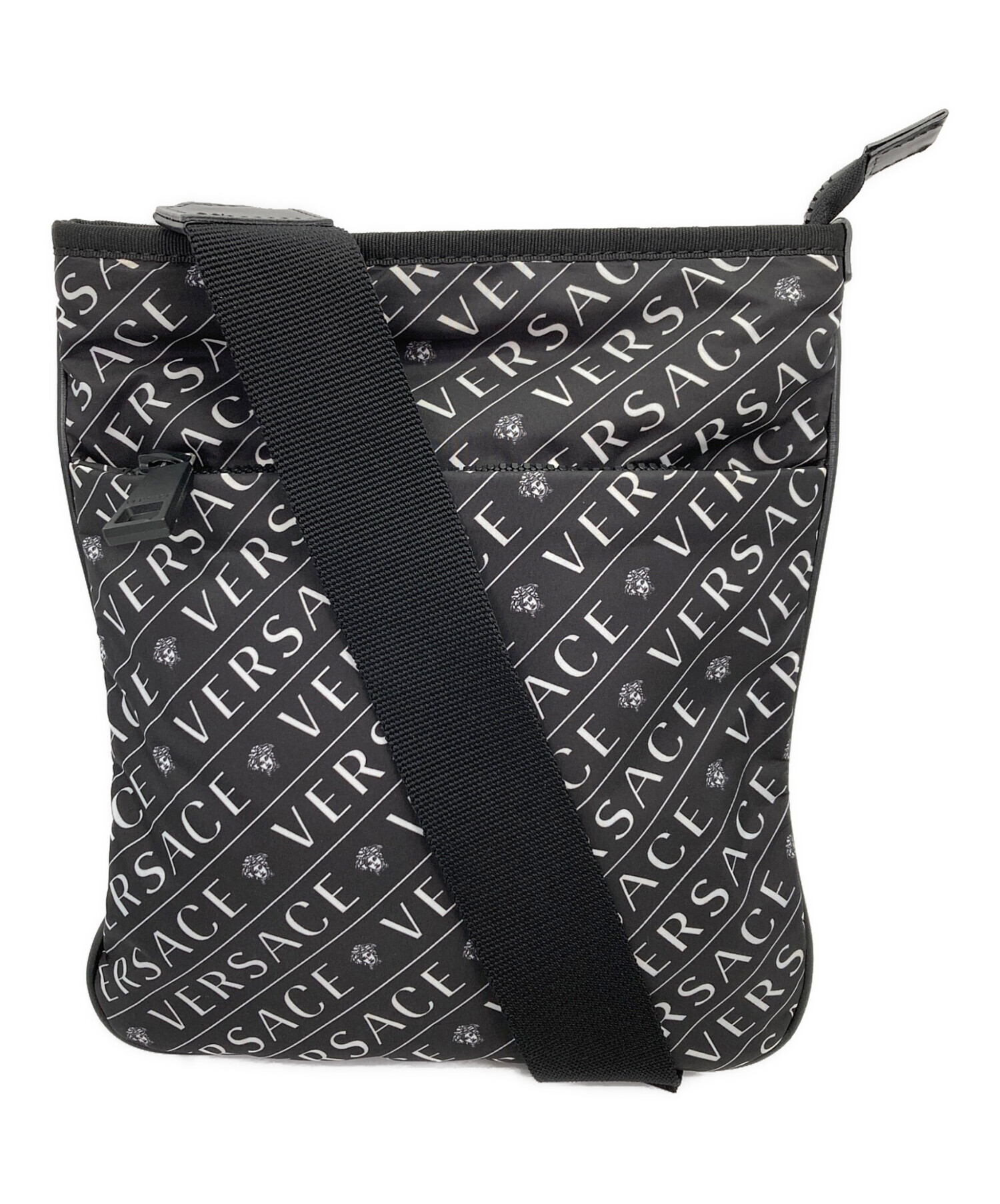 VERSACE ヴェルサーチ ショルダーバッグ - 黒 【古着】【中古】 中古・古着通販】VERSACE (ヴェルサーチェ) ショルダーバッグ ブラック