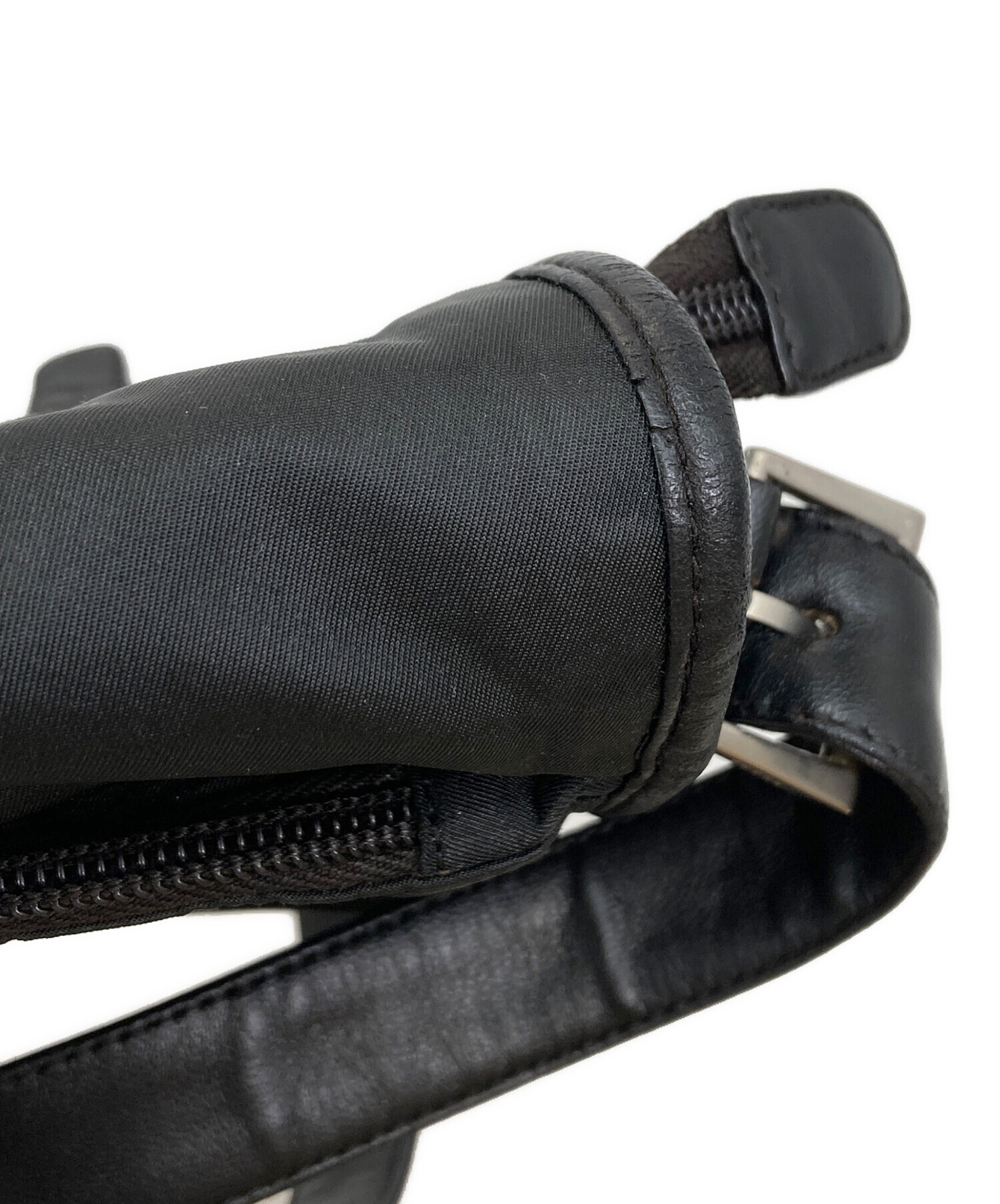 中古・古着通販】PRADA (プラダ) ロゴプレートショルダーバッグ