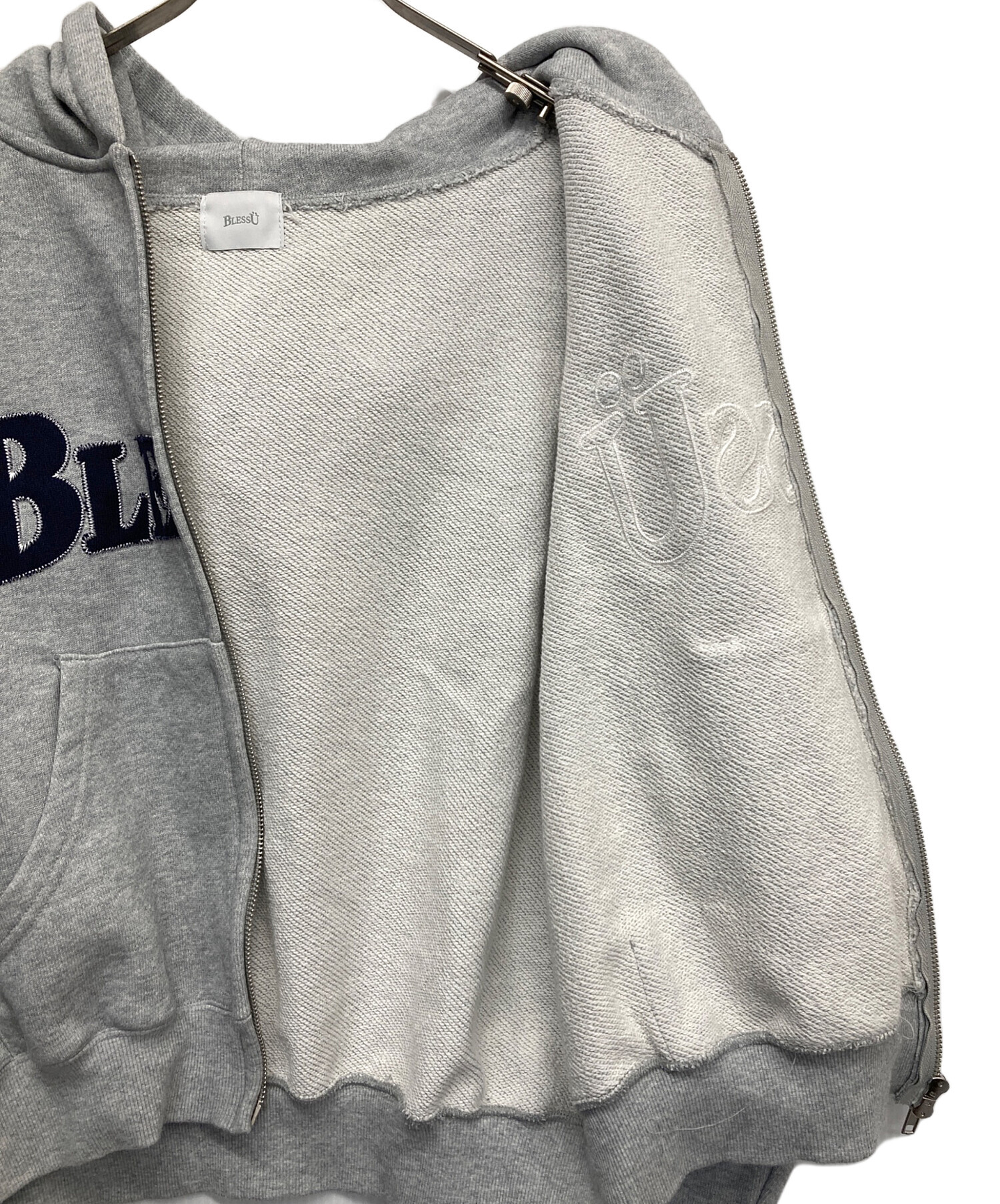 中古・古着通販】bless u (ブレスユー) BU OG LOGO ZIP UP HOODIE