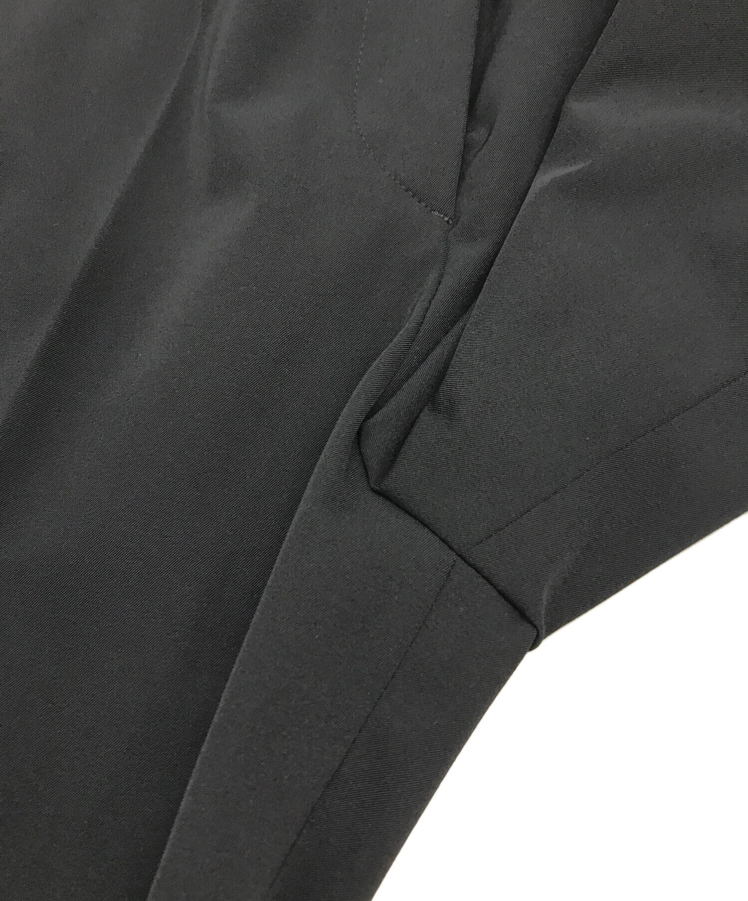 中古・古着通販】PRADA (プラダ) テクノストレッチ パンツ ブラック