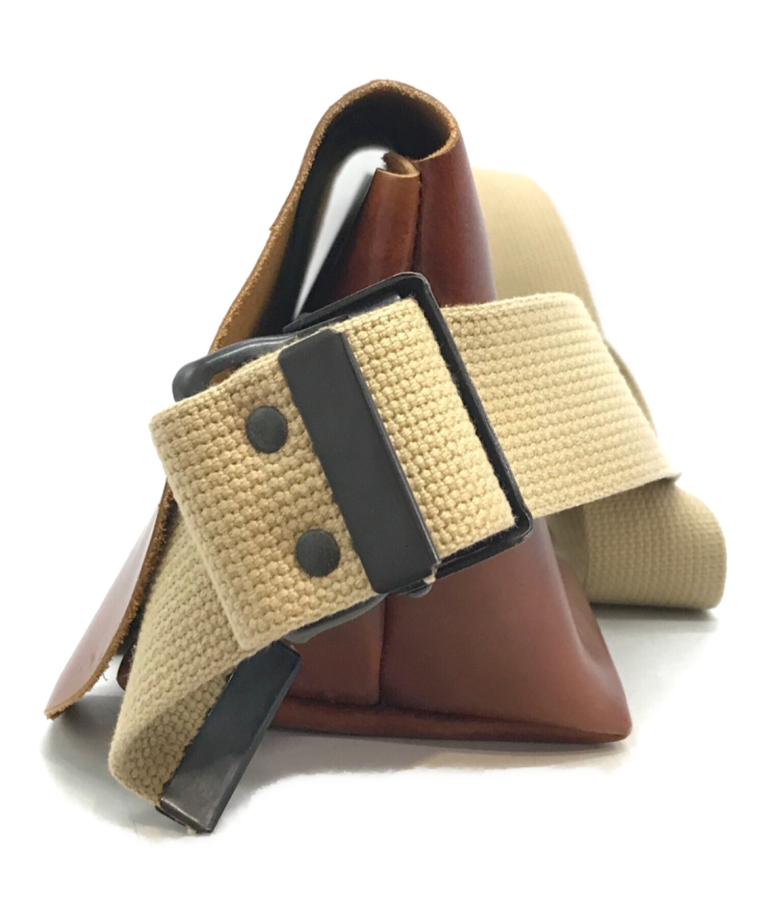 ユニアンドコー　ブラウンレザー メッセンジャーバッグ Uni&co(ユニアンドコー) / ショルダーバッグ/メッセンジャーバッグ