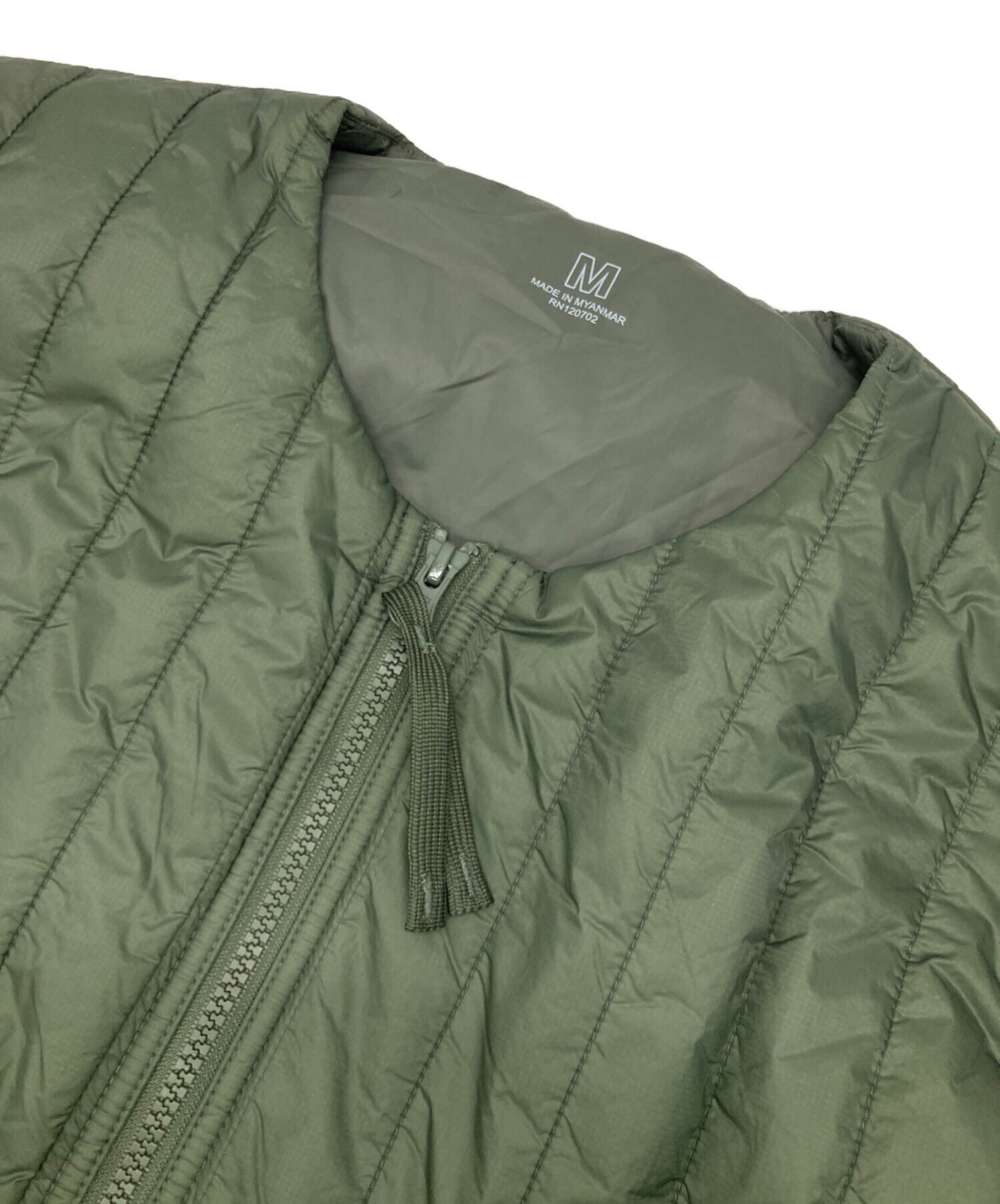 美品　ムジラボ　中綿ベスト　カーキ　XL 無印良品 美品 ムジラボ 中綿ベスト カーキ XL 無印良品