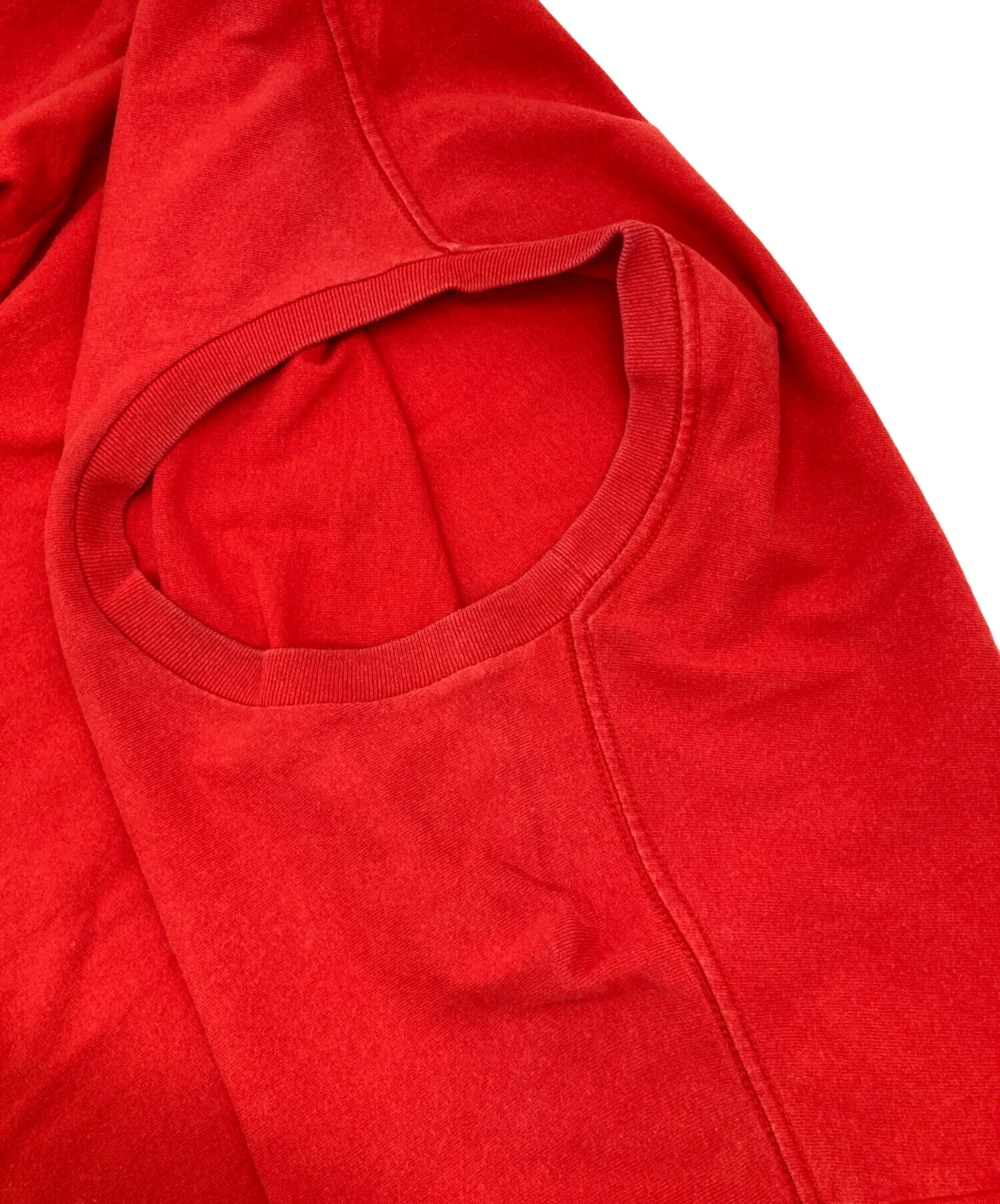 未使用　アベイシングエイプ スーパーマン　カモ　レッド　カットソー A BATHING APE（アベイシングエイプ）の「COLOR CAMO BAPE TEE M（T