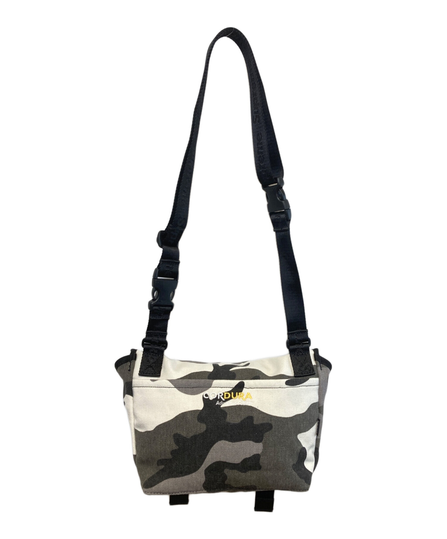 Supreme Mini Messenger Bag  Camo バッグ 中古・古着通販】SUPREME (シュプリーム) Snow Camo Mini Messenger