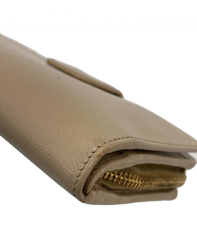 新品未使用⭐️PRADA 二つ折り財布 ベージュ 中古・古着通販】PRADA (プラダ) 2つ折り財布 ベージュ｜ブランド