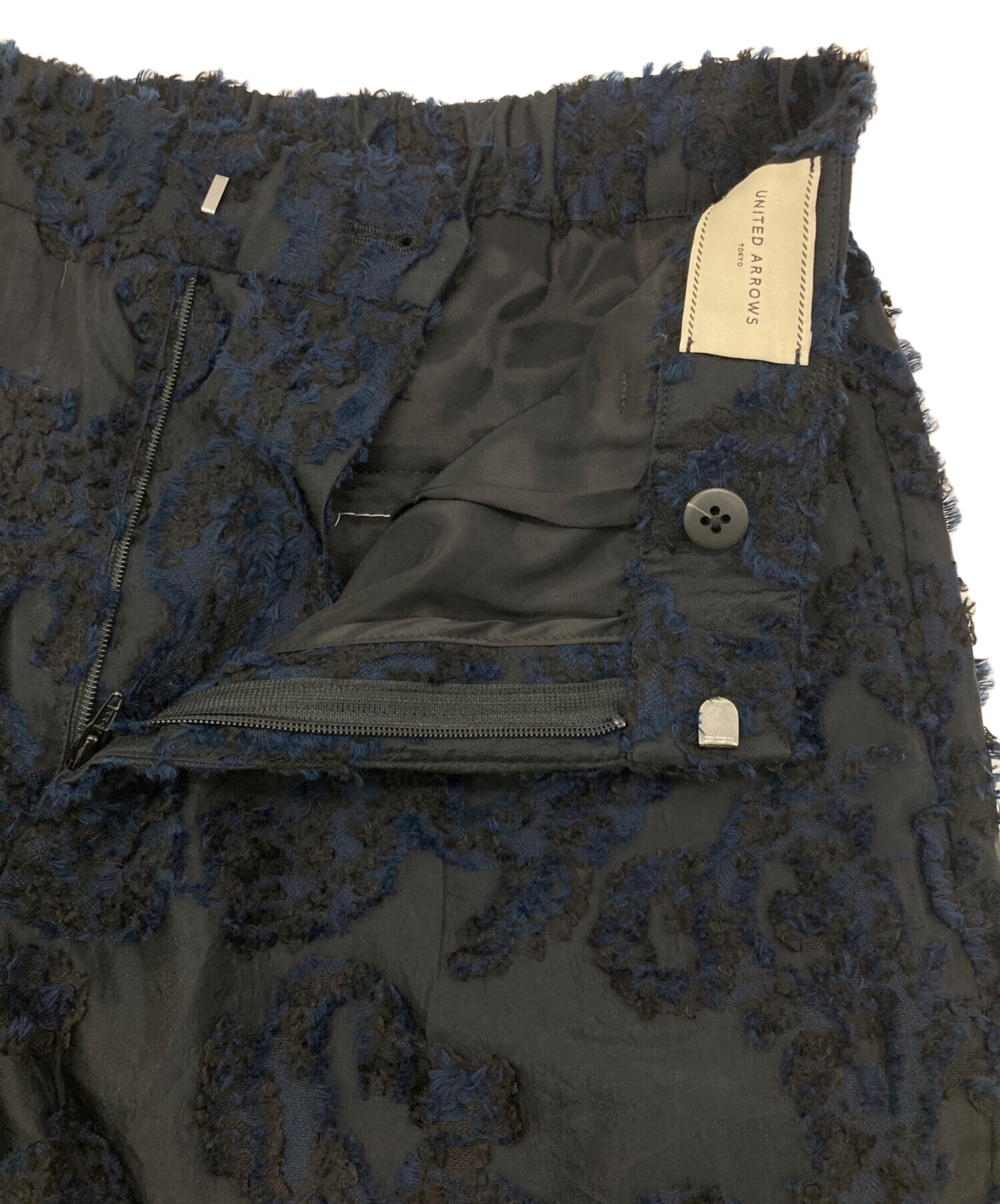 美品 ユナイテッドアローズ TOKYO 1,8万円 テーパードパンツ E415 中古・古着通販】UNITED ARROWS TOKYO (ユナイテッドアローズ