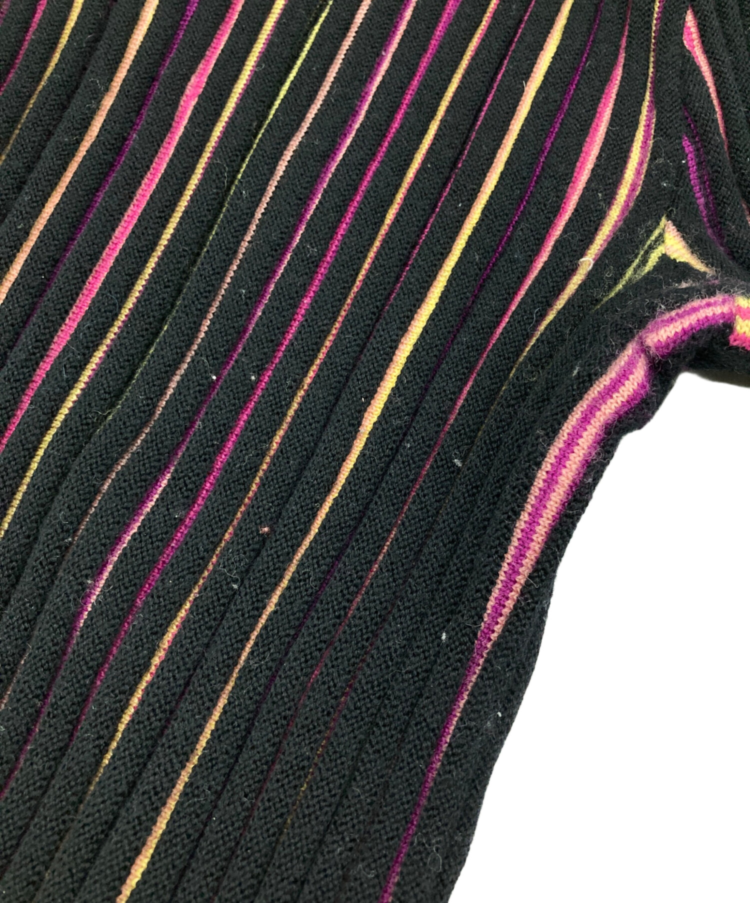 中古・古着通販】ISSEY MIYAKE (イッセイミヤケ) プリーツニット