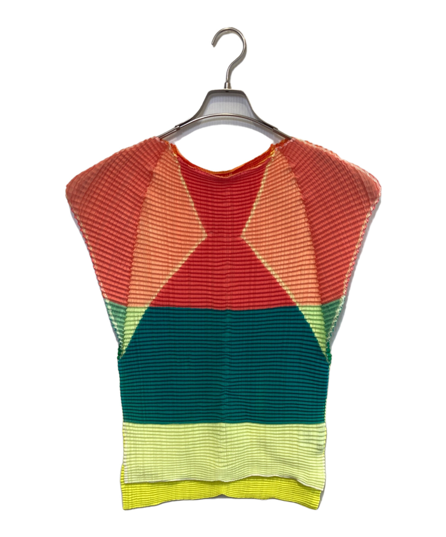 中古・古着通販】ISSEY MIYAKE (イッセイミヤケ) ノースリーブプリーツ