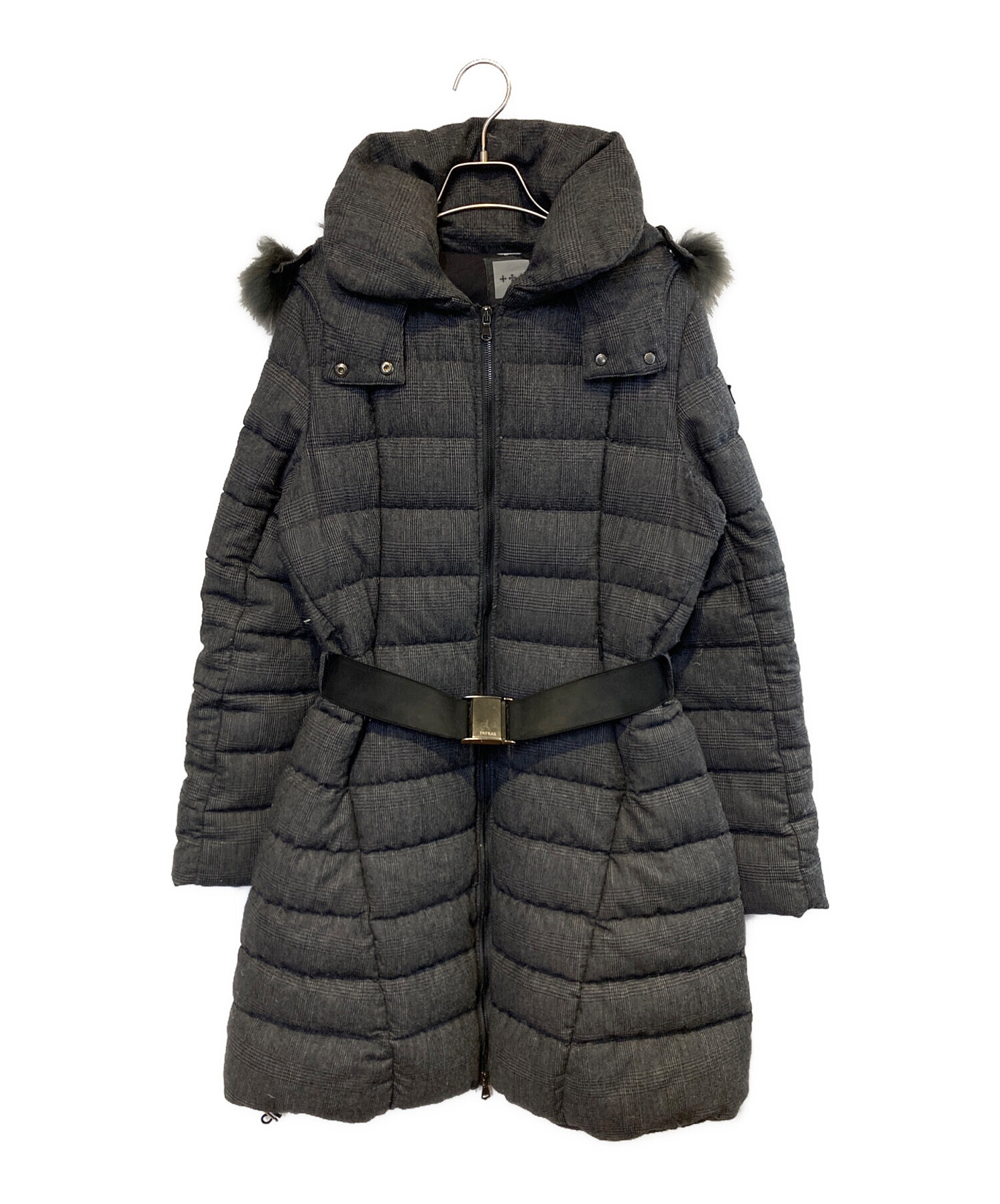 中古・古着通販】TATRAS (タトラス) VOLPAIAダウンコート グレー 中古・古着通販】TATRAS (タトラス) VOLPAIAダウンコート グレー