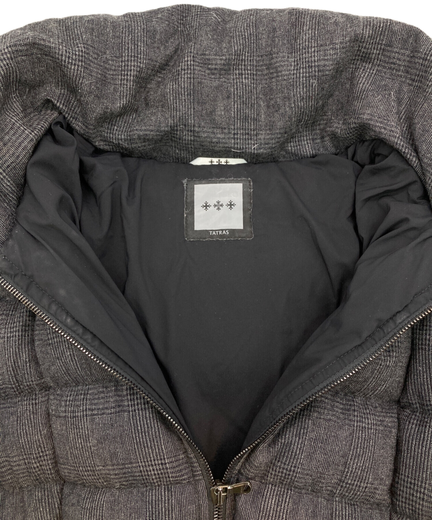 中古・古着通販】TATRAS (タトラス) VOLPAIAダウンコート グレー 