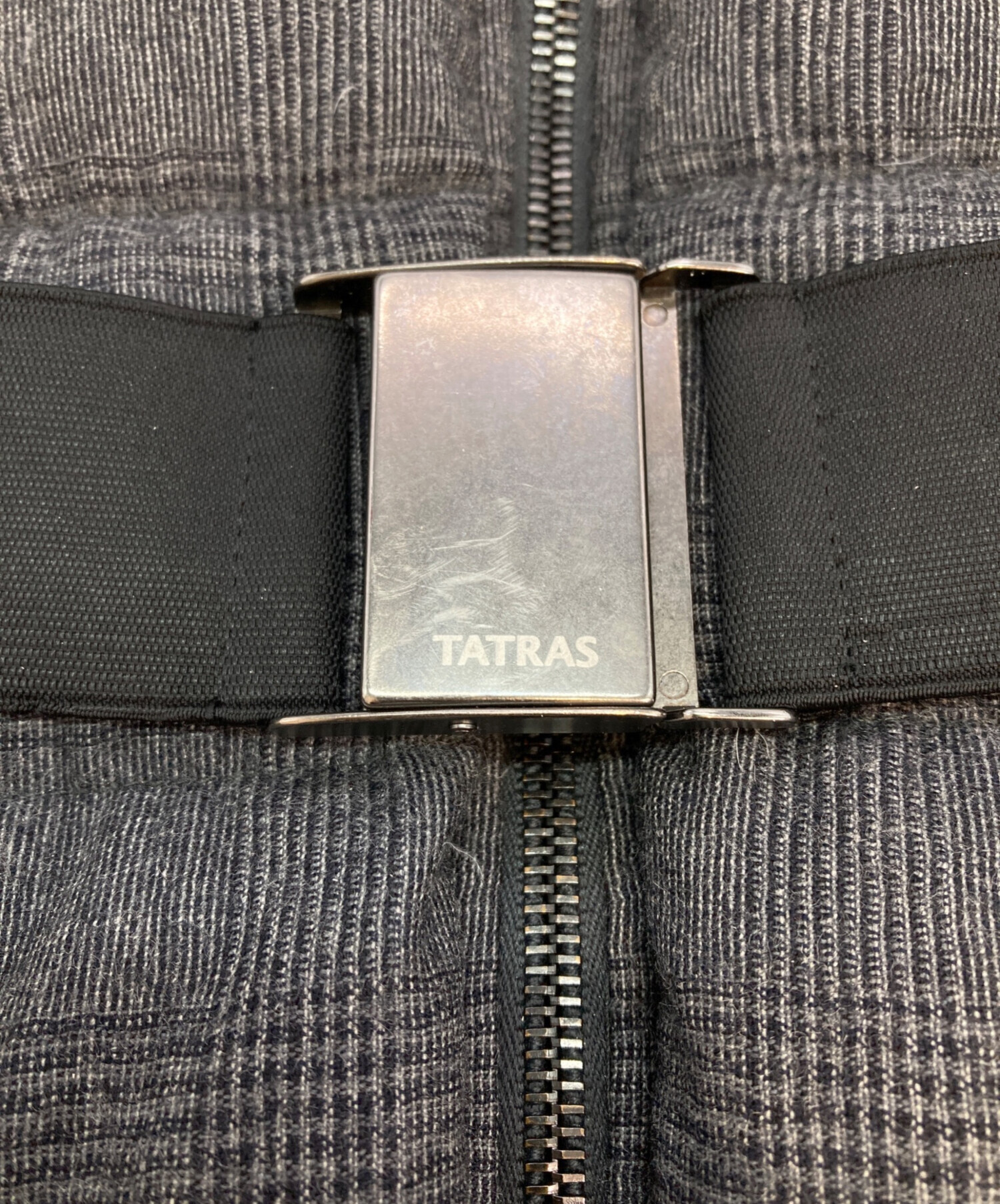 中古・古着通販】TATRAS (タトラス) VOLPAIAダウンコート グレー 