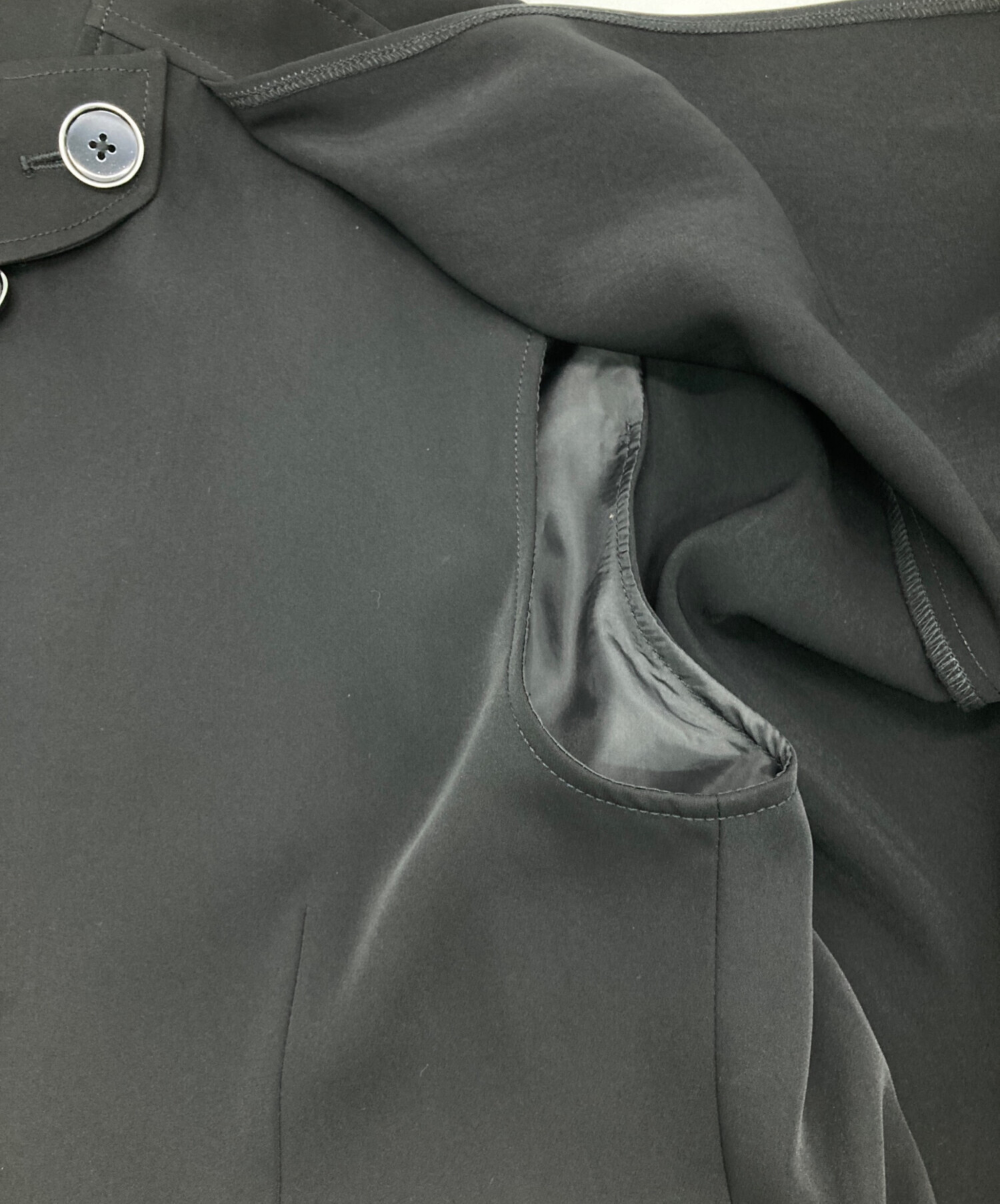 中古・古着通販】ADRER (アドラー) CAPE SLEEVE JACKET ブラック