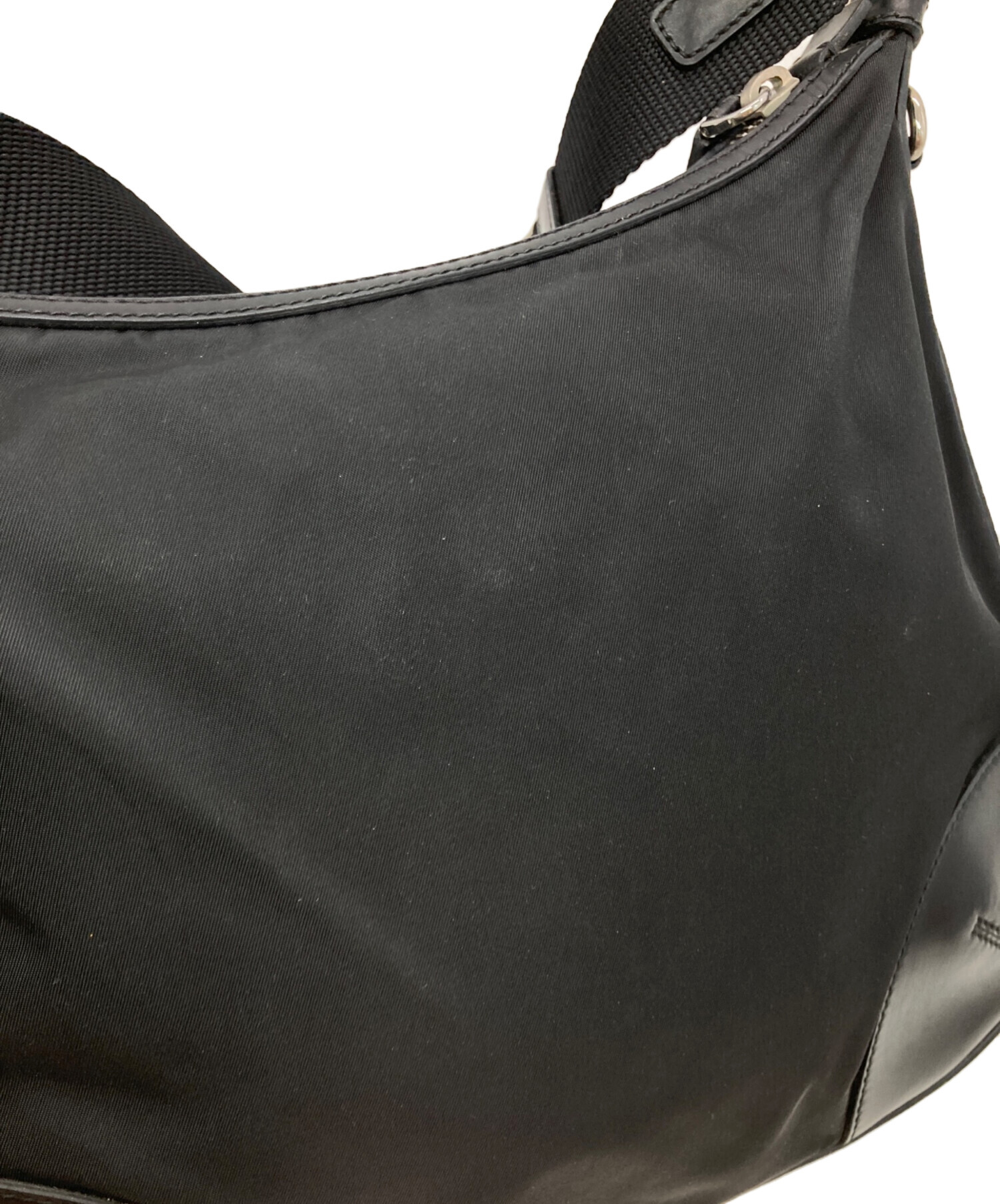 中古・古着通販】PRADA (プラダ) ナイロンショルダーバッグ ブラック