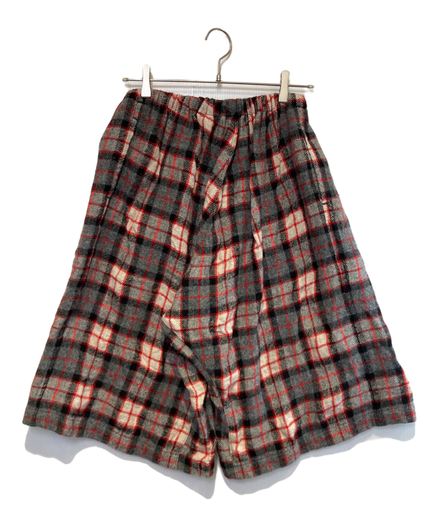 トリココムデギャルソン(スペシャル)の段々タックとフリルのサルエルパンツ　黒 中古・古着通販】tricot COMME des GARCONS (トリココムデギャルソン