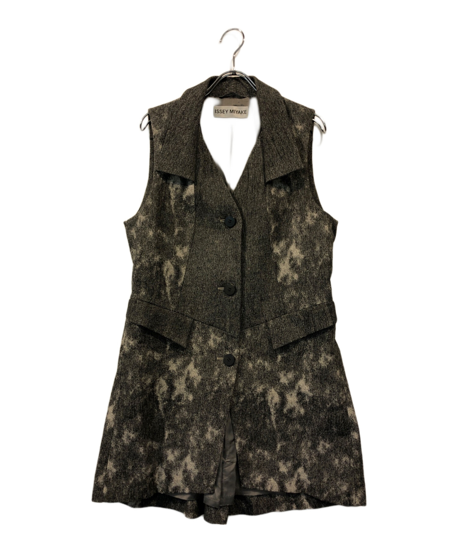 イッセイミヤケ ジレ イッセイミヤケ ジレ 変形ベスト ISSEI MIYAKE