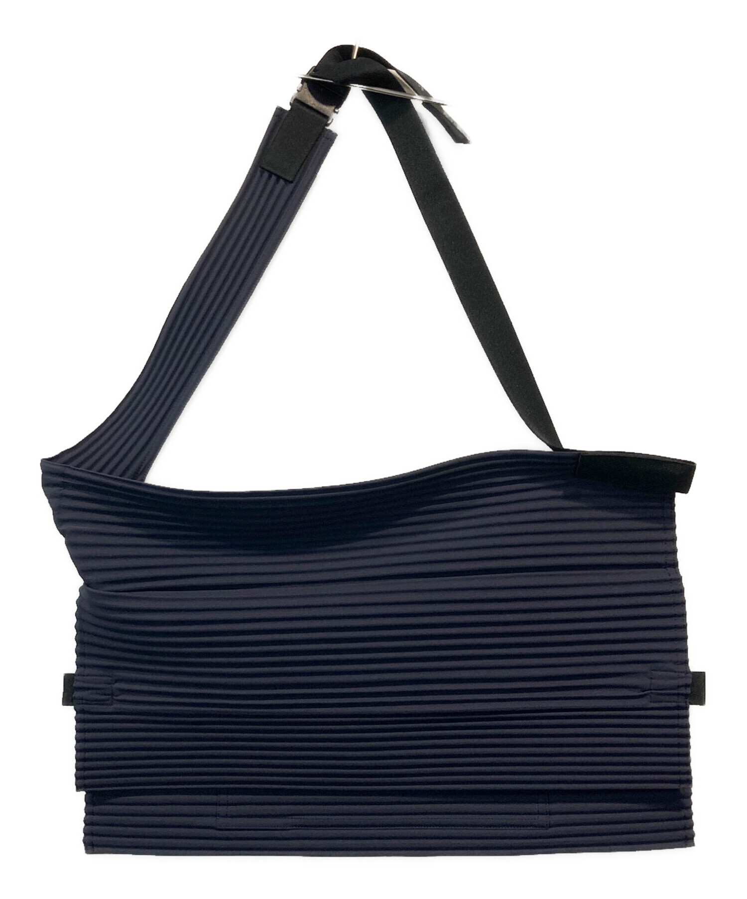 バッグ HOMME PLISSE ISSEY MIYAKE pleats bag Homme Plissé Issey Miyake ユーティリティ ショルダーバッグ