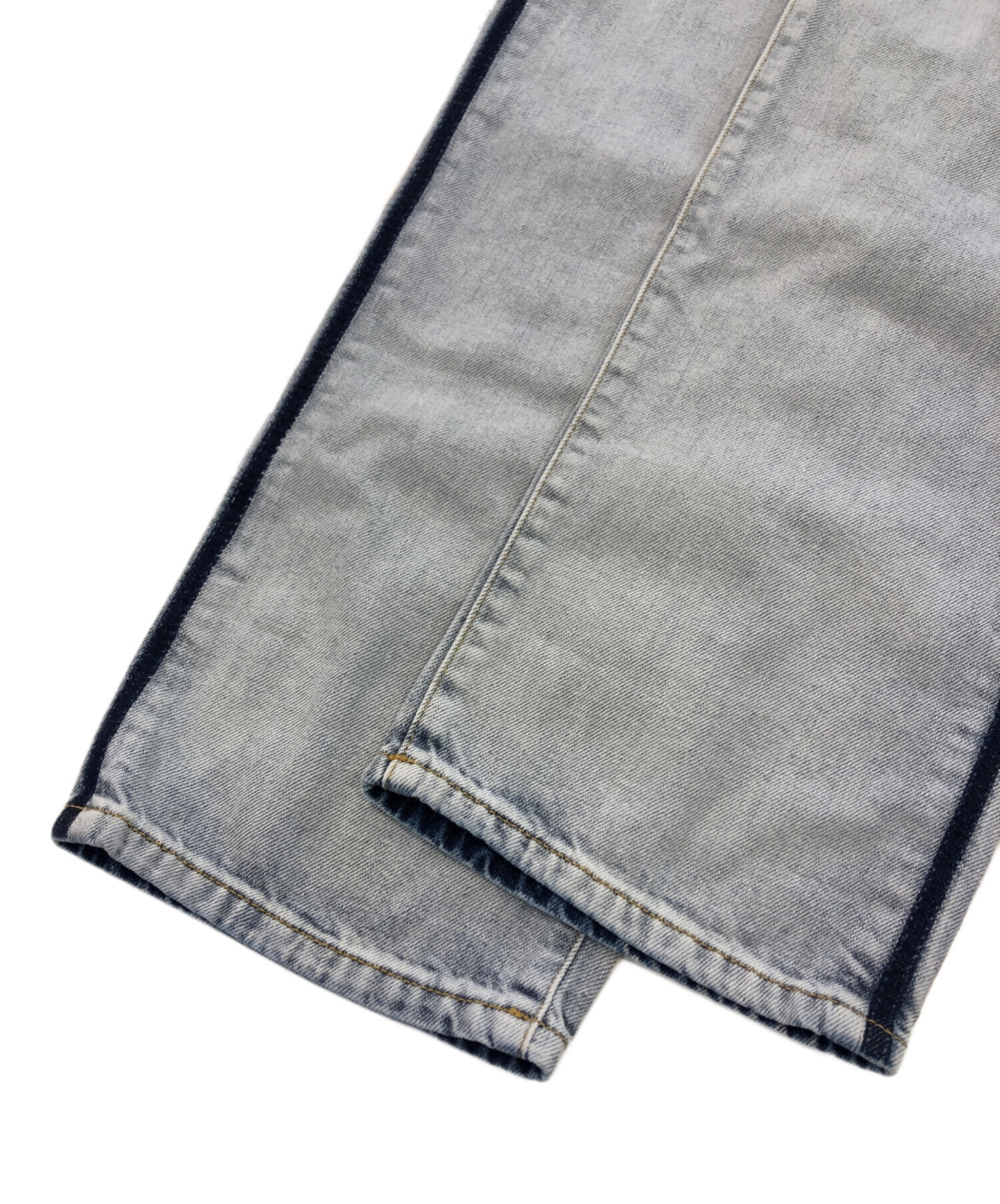 マルジェラ　ターンアップジーンズ　新品タグ付き VIPセール☆Maison Margiela☆ラッカード ターンアップジーンズ