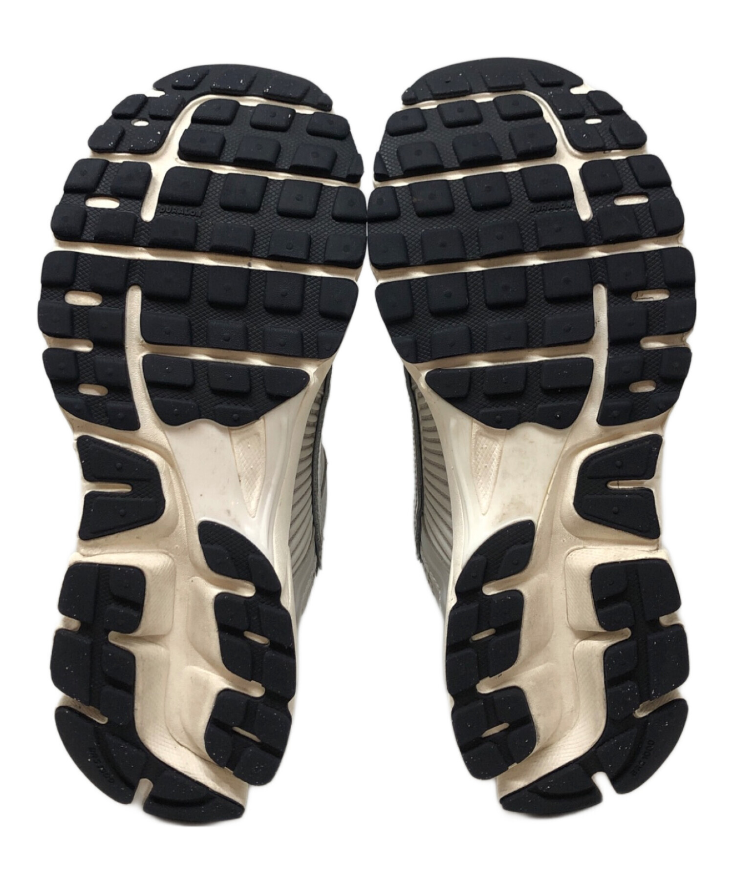 中古・古着通販】NIKE (ナイキ) ZOOM VOMERO 5 NA シルバー サイズ 