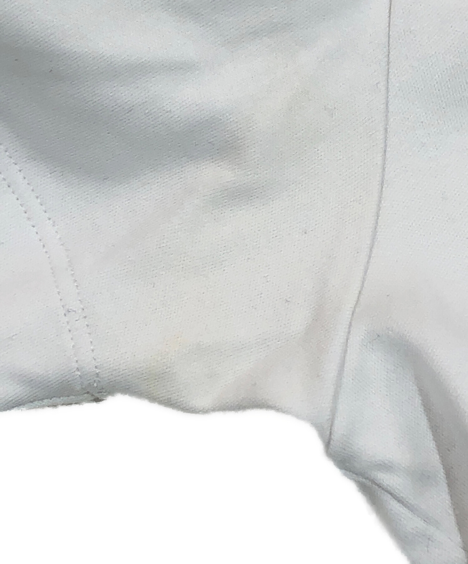 中古・古着通販】FENDI (フェンディ) ロゴエンボス クロップドTシャツ