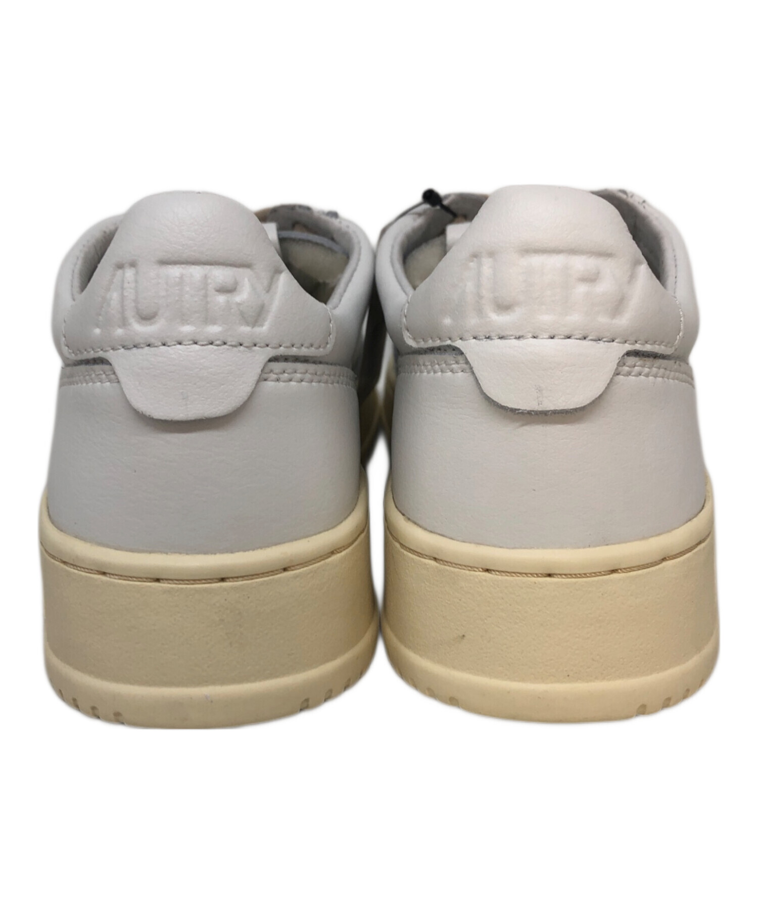 中古・古着通販】AUTRY (オートリ―) ローカットスニーカー ホワイト