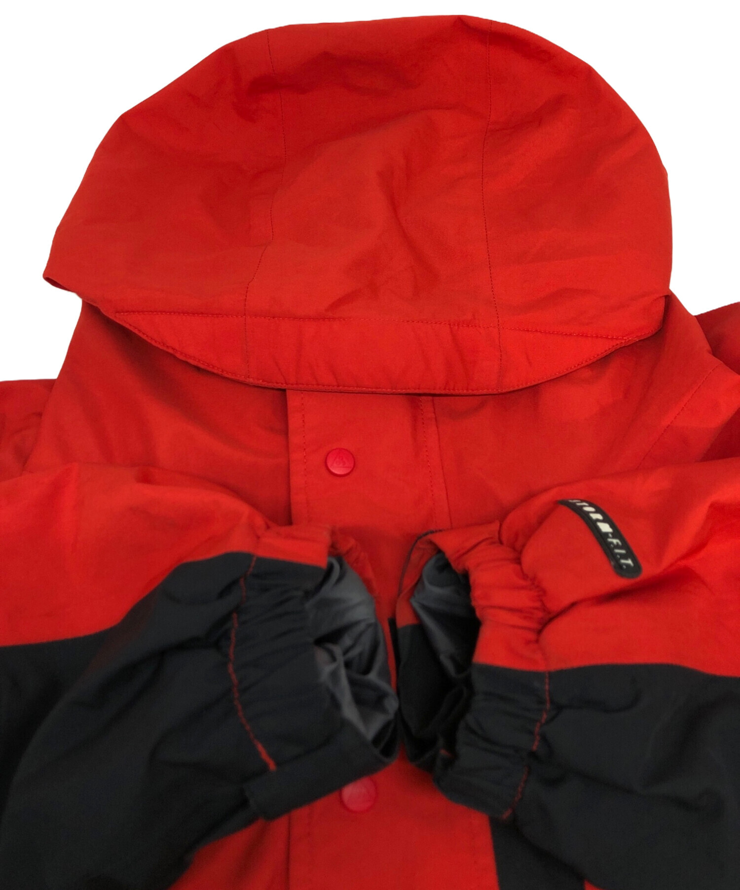 中古・古着通販】NIKE ACG (ナイキエーシージー) マウンテンパーカー