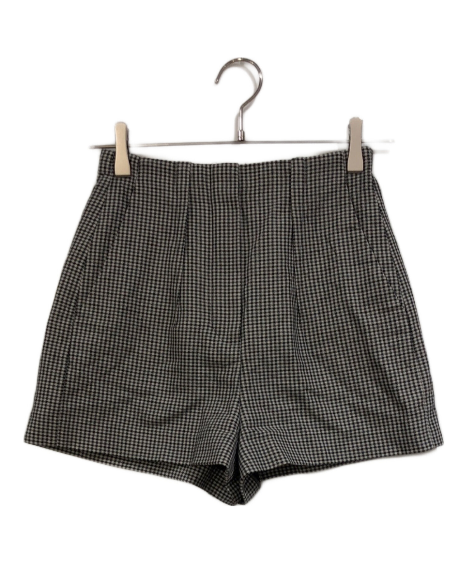 中古・古着通販】FENDI (フェンディ) ショートパンツ ブラック サイズ