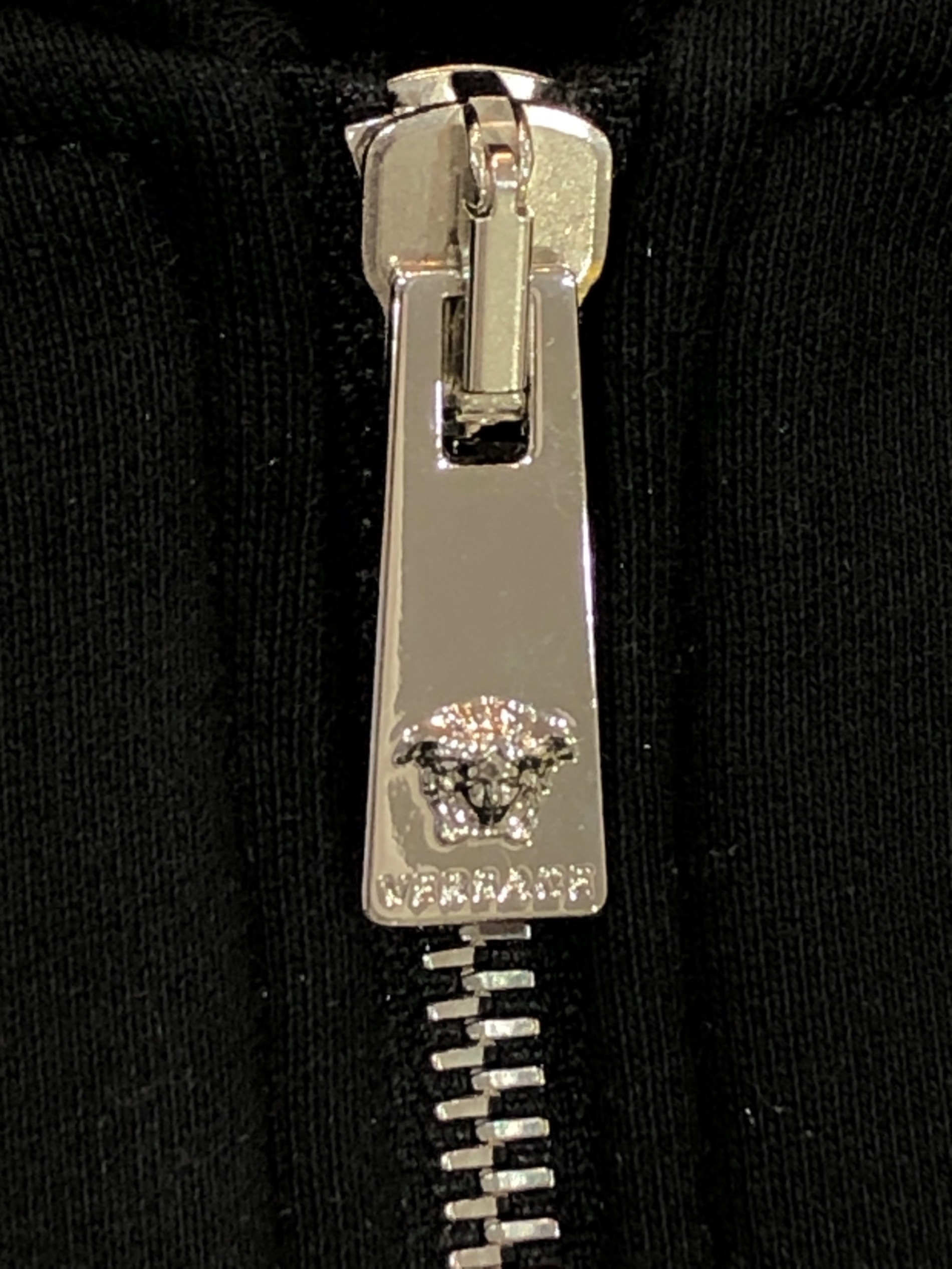 中古・古着通販】VERSACE (ヴェルサーチェ) ジップパーカー ブラック