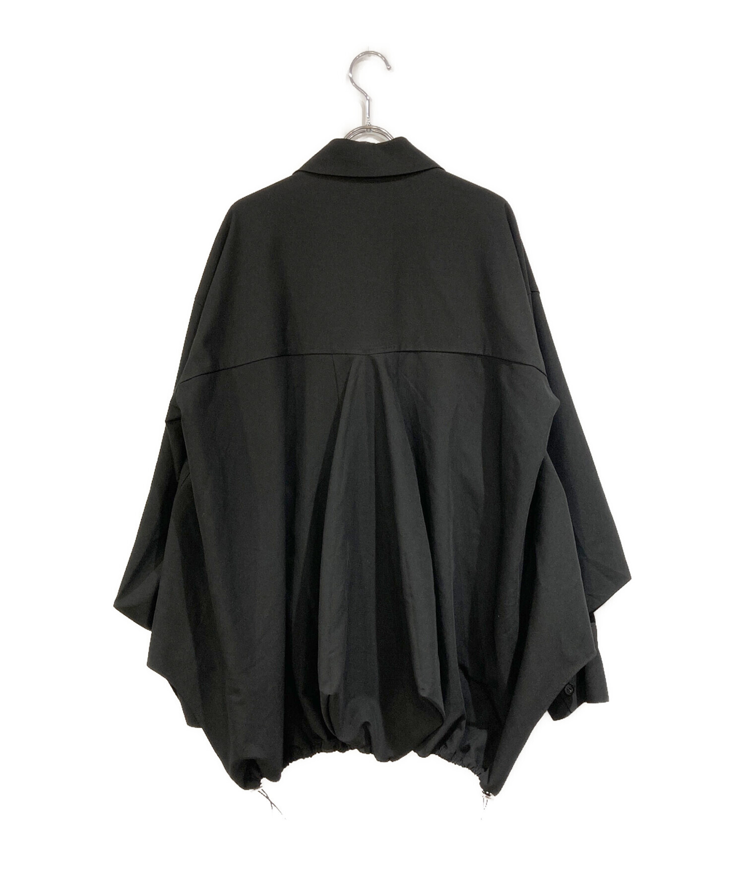UN3D. W TRIANGLE TUCK JK