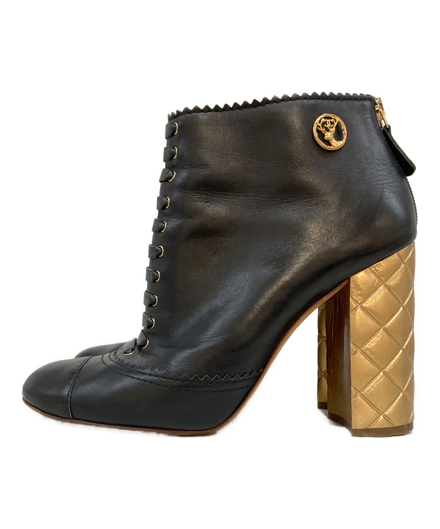 CHANEL キルティングショートブーツ 37 C 中古・古着通販】CHANEL (シャネル) ショートブーツ ブラック サイズ
