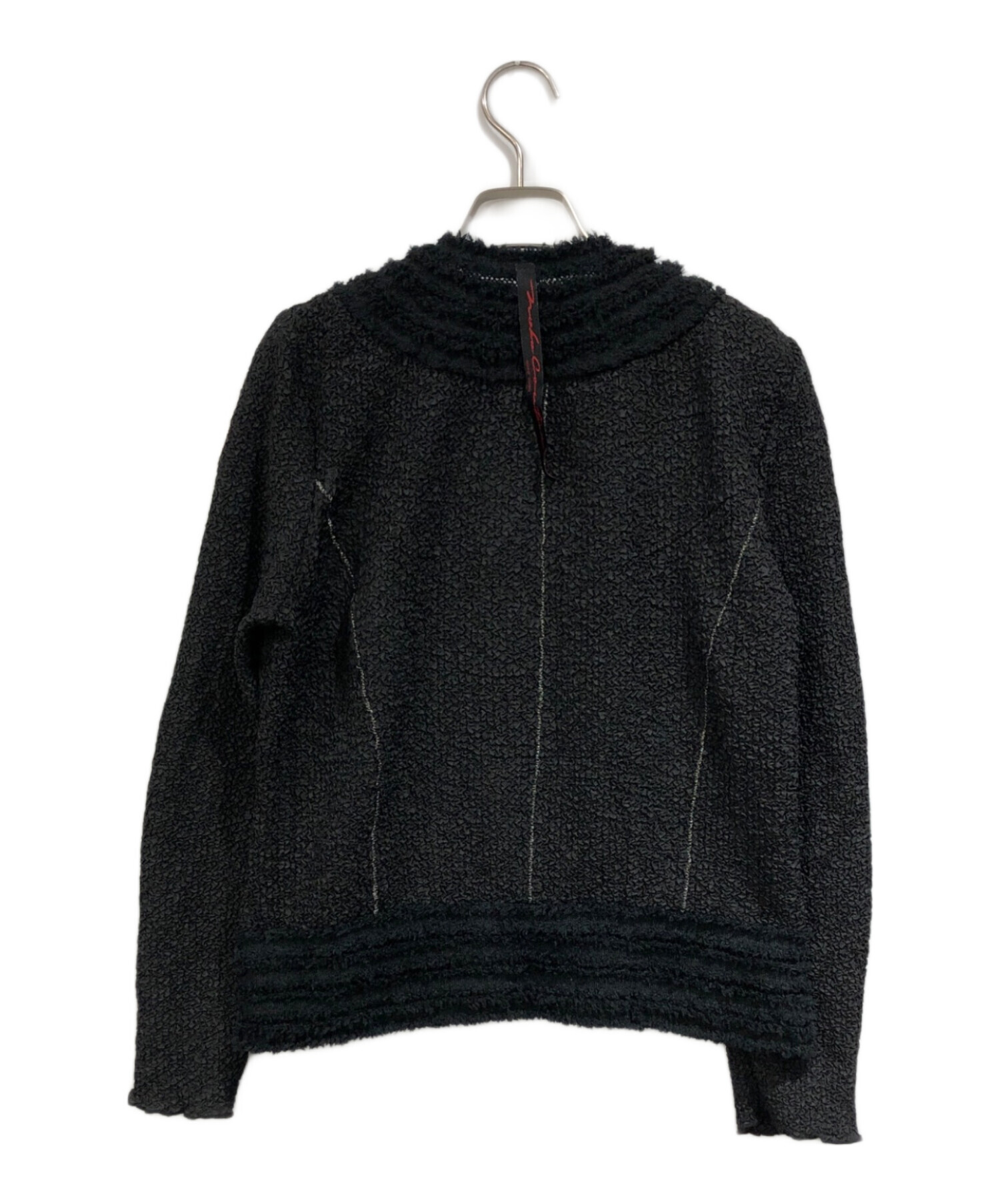 新品タグ付き 近年 ノコオーノ♡プリーツジャケット フラワー ブローチ付 黒 中古・古着通販】NOKO OHNO (ノコ オーノ) マイクロプリーツジャケット