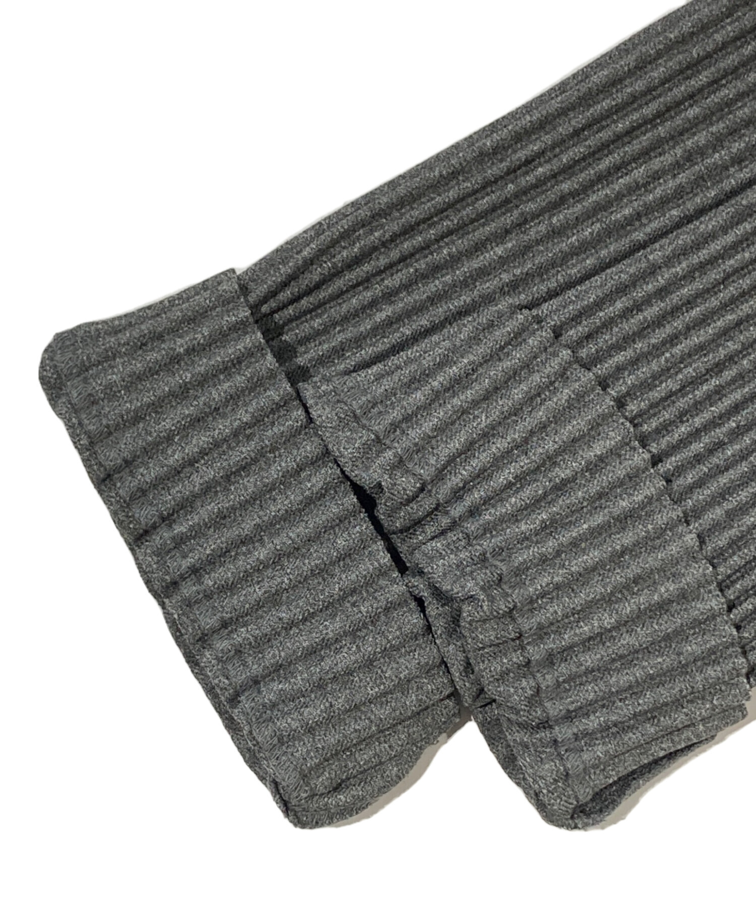 オムプリッセイッセイミヤケ　ネックウォーマー　グレー 中古・古着通販】HOMME PLISSE ISSEY MIYAKE (オム プリッセ イッセイ