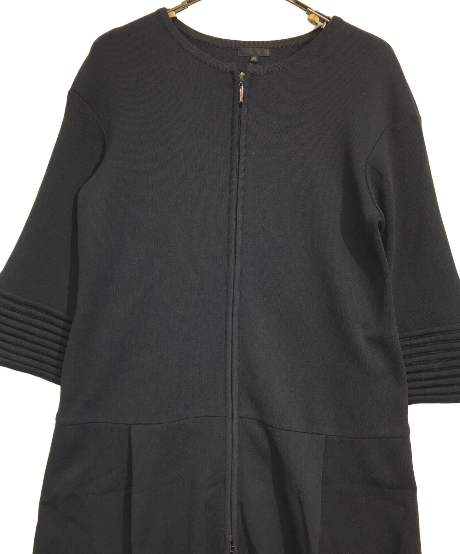 中古・古着通販】TO BE CHIC (トゥービーシック) プリーツロング 中古・古着通販】TO BE CHIC (トゥービーシック) プリーツロング