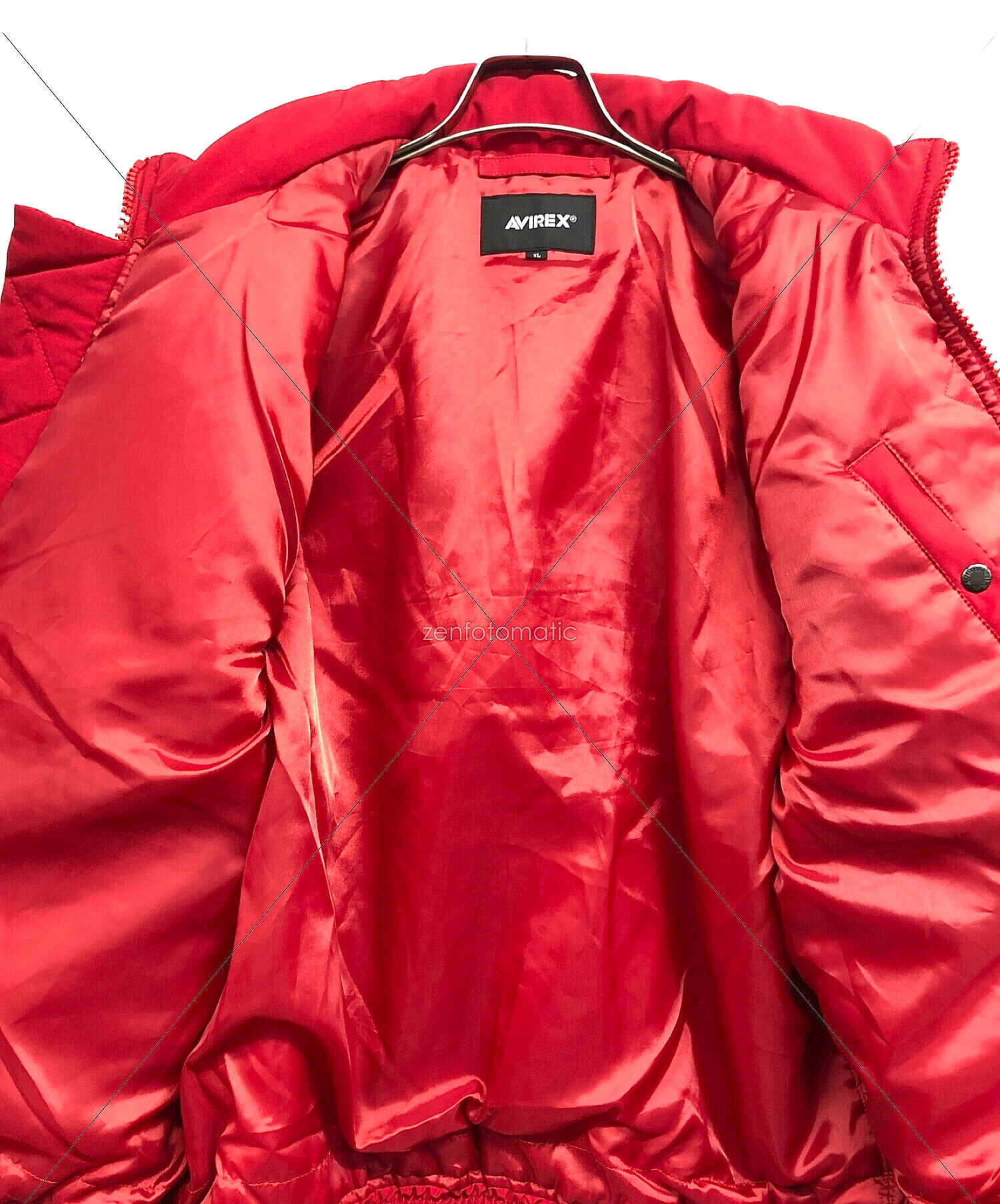 【値下げ不可・レア】AVIREX ナイロンジャケット ブルゾン【XL・レッド】 中古・古着通販】AVIREX (アヴィレックス) ボンバージャケット レッド