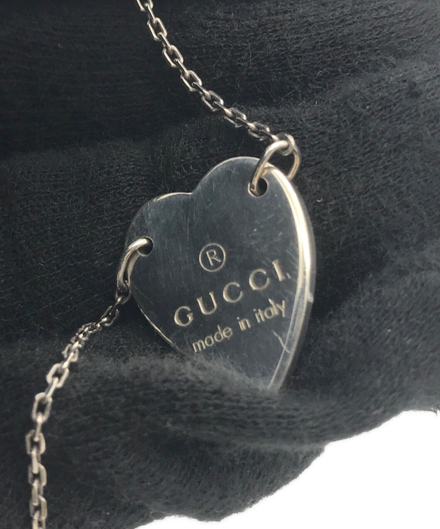 【正規品】GUCCI シルバーネックレス チャーム 中古・古着通販】GUCCI (グッチ) ハートチャームネックレス シルバー
