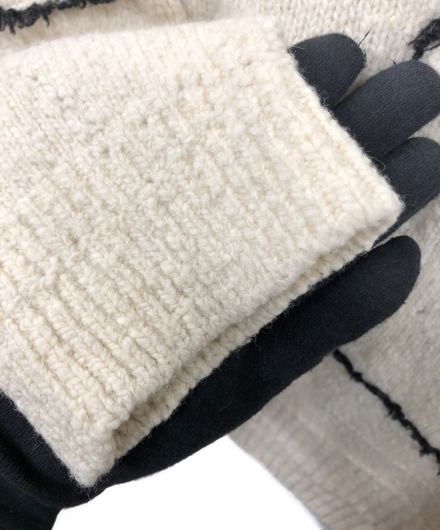 トップス YOKE CONTINUOUS LINE EMBROIDERY SWEATER YOKE 