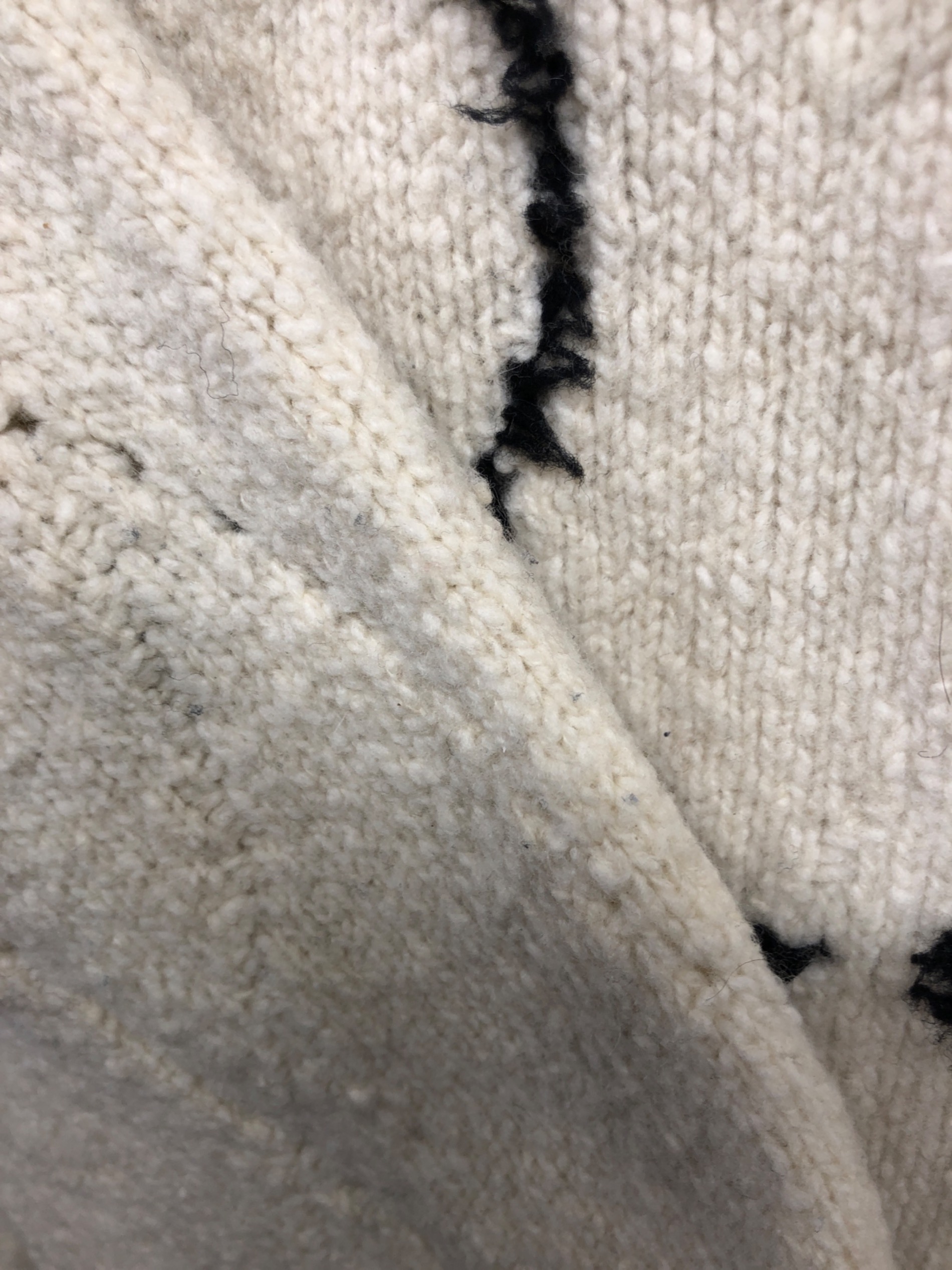 未使用品 YOKE ウール ライン刺繍セーター ３サイズ アイボリー×ブラック 中古・古着通販】YOKE (ヨーク) CONTINUOUS LINE EMBROIDERY SWEATER