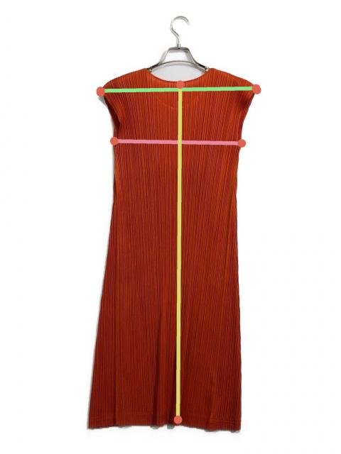 【美品】プリーツプリーズ ワンピース ノースリーブ PIQUANT レッド M 中古・古着通販】PLEATS PLEASE (プリーツプリーズ) ノースリーブ