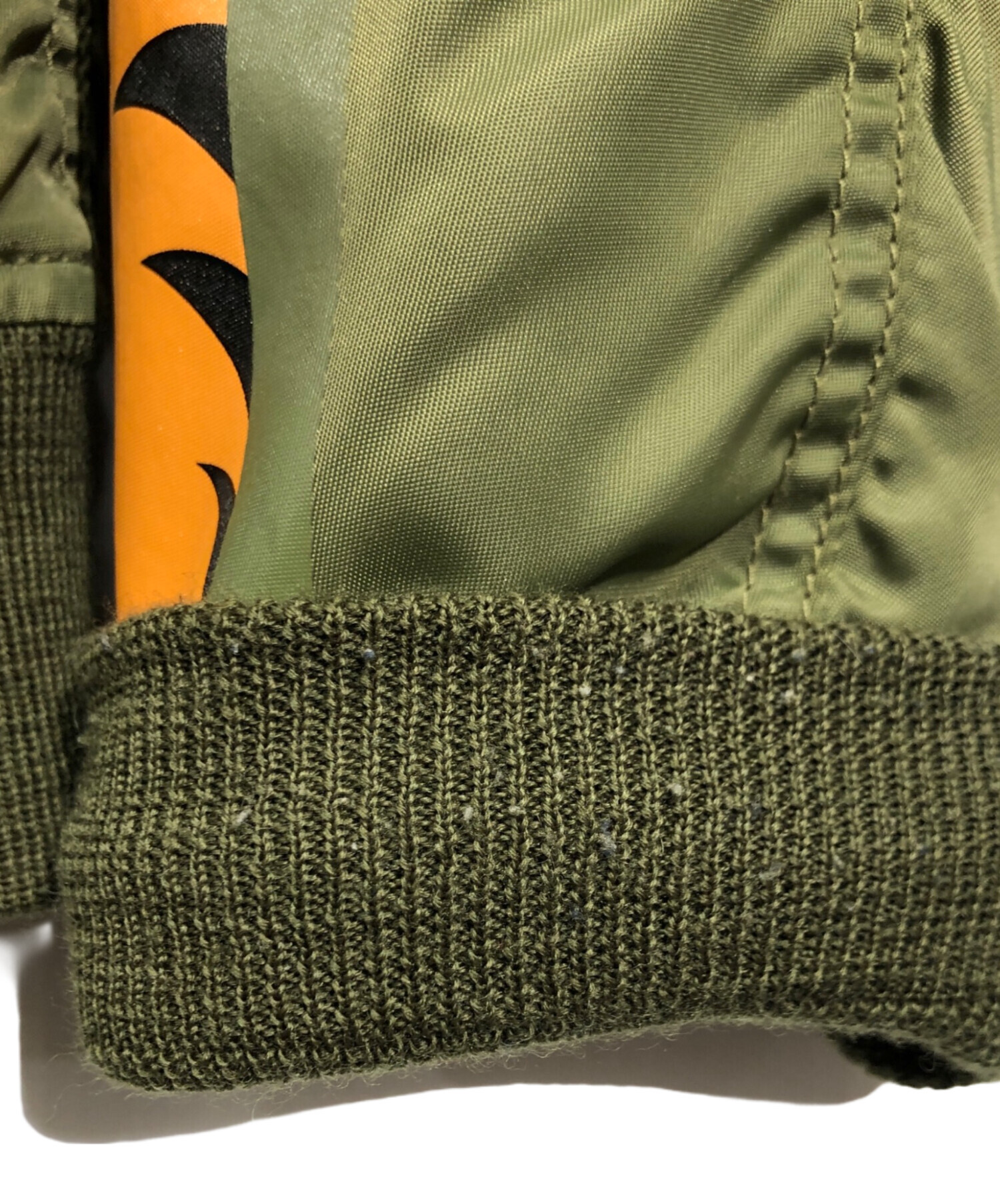 【激レア】A BATHING APE ベイプ　ボンバージャケット　完売モデル A BATHING APE - Bape×Undefeatedコラボ ボンバージャケットMサイズの