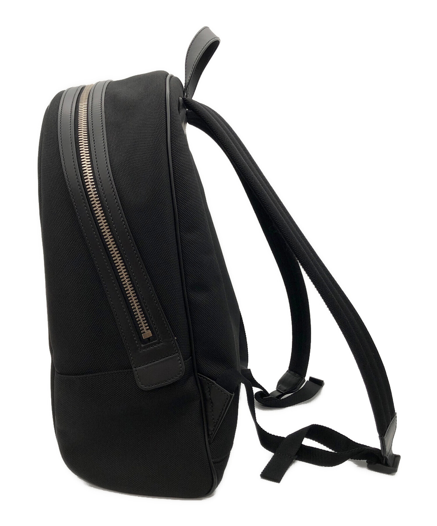 【新品未使用】GUCCI キャンバス バックパック 中古・古着通販】GUCCI (グッチ) キャンバスデイパック ブラック