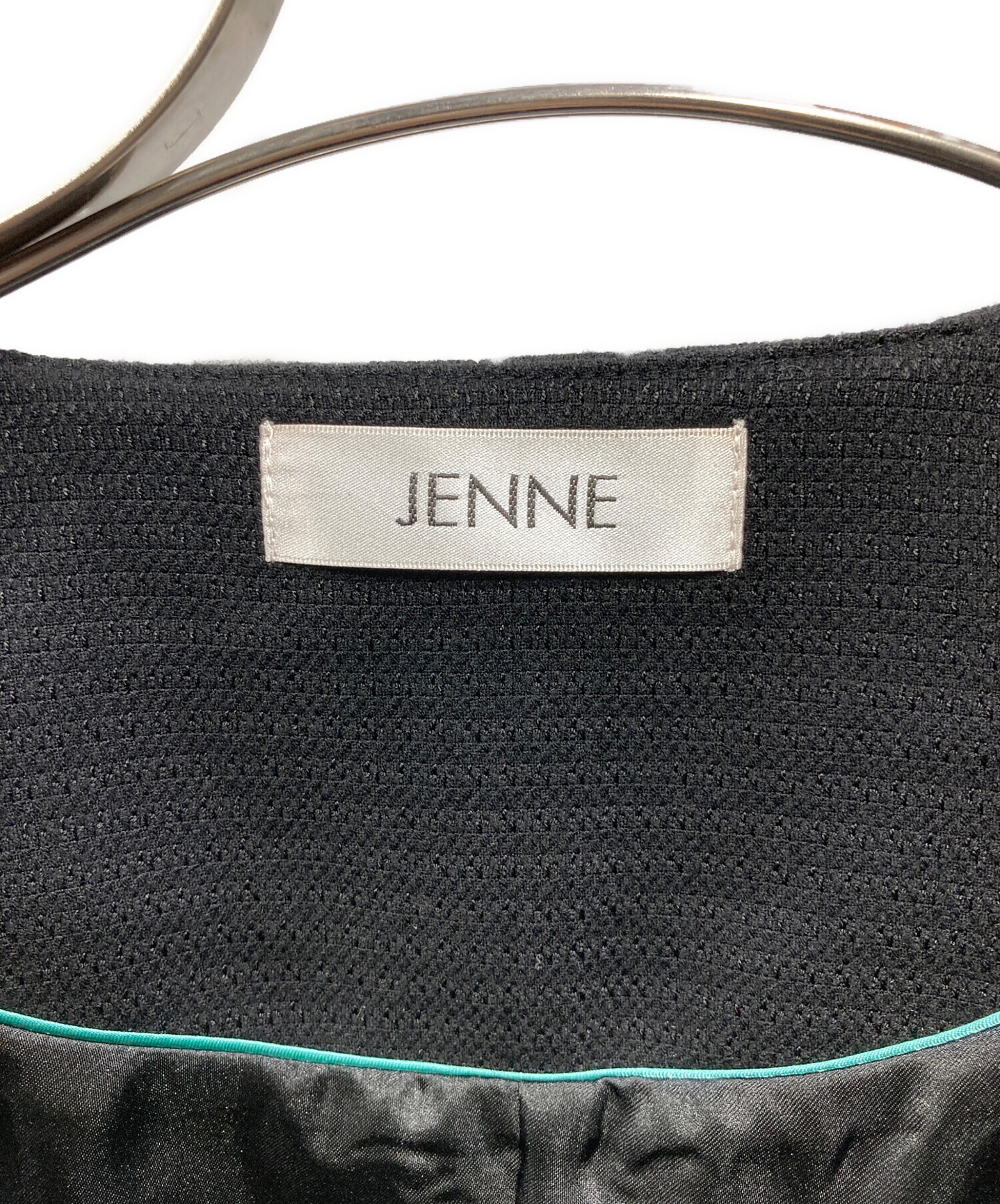 【未使用】JENNE ブラックテーラードジャケット 中古・古着通販】JENNE (ジェンヌ) ペプラム大人ジャケット ブラック