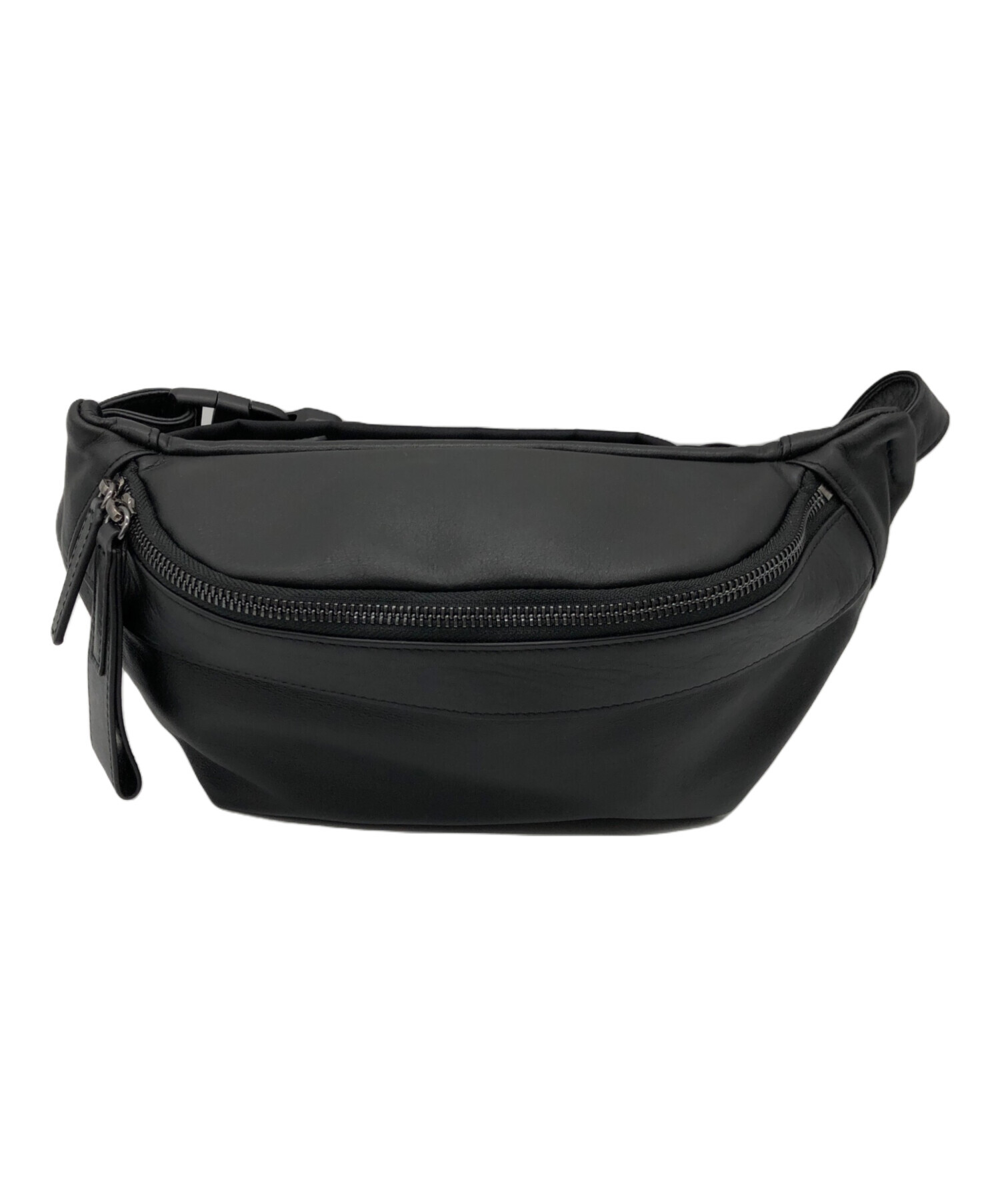 ear papillonnerのボディバッグ美品 ear PAPILLONNER ショルダーバッグ バッグ 「本革/470g」ワイドテープ